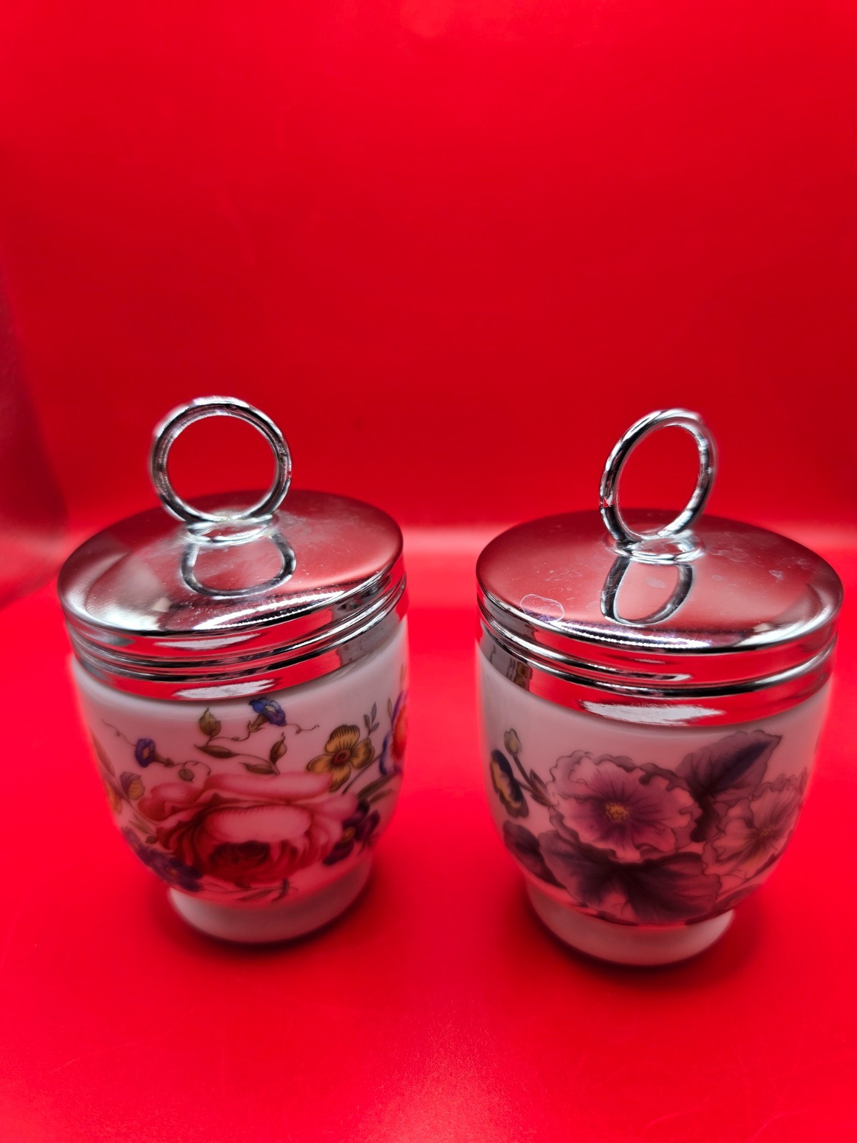 VINTAGE ROYAL WORCESTER ENGLAND EGG CODDLERS X2 ROSES AND FLORALS