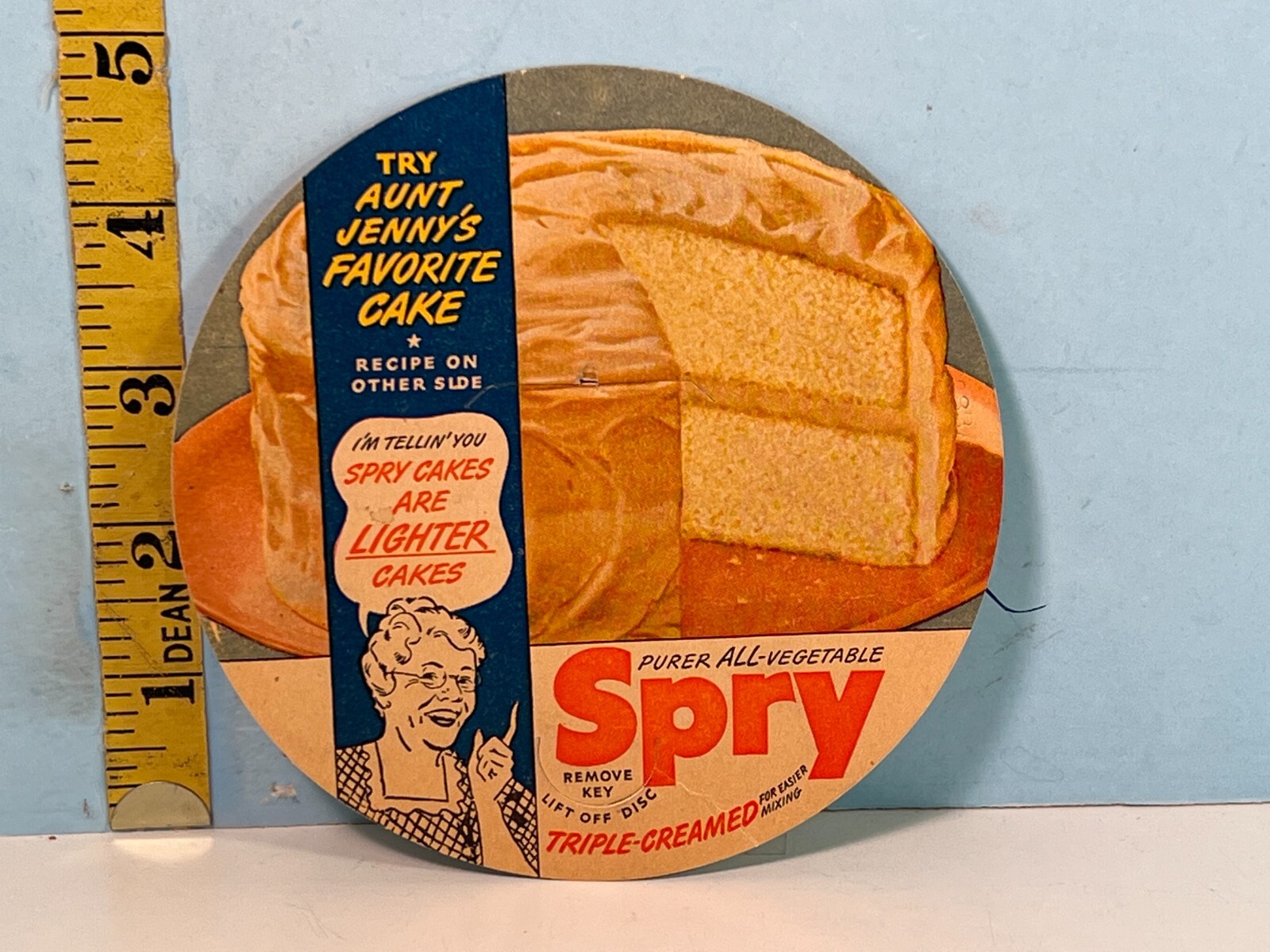 Vintage Spry Aunt Jenny\'s Cake Lid Lever Brothers