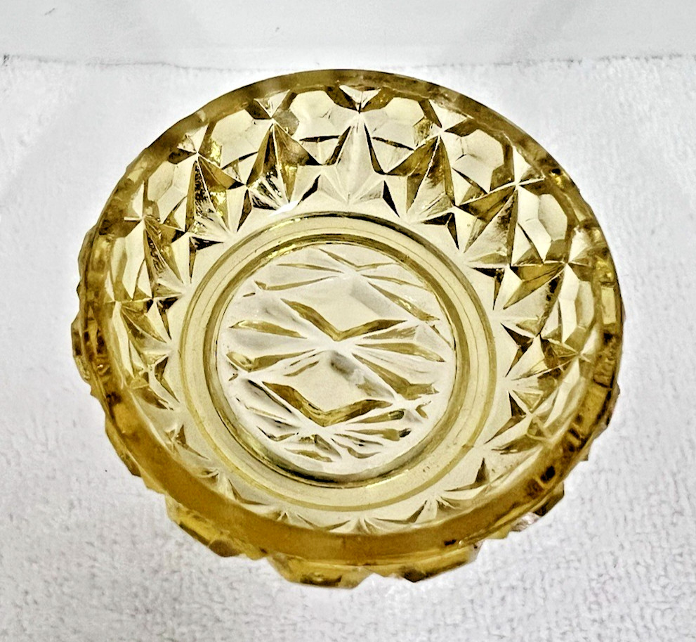 Vintage Yellow Pressed Pattern Glass Flat Diamond Open Salt Dip Cellar 3/4\