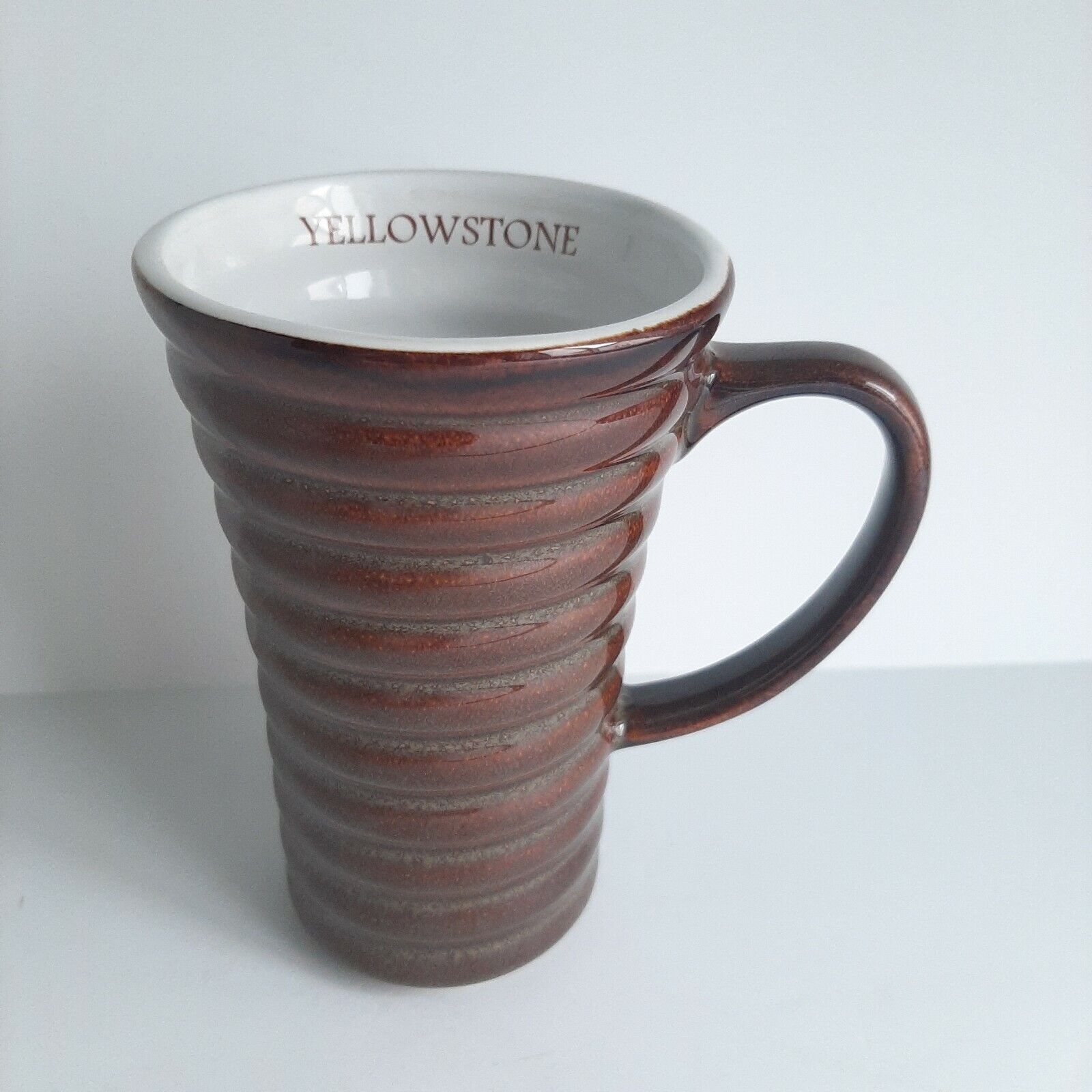 Unique YELLOWSTONE Coffee Tea Mug Ribbed varied shades of brown MINT CONDITION