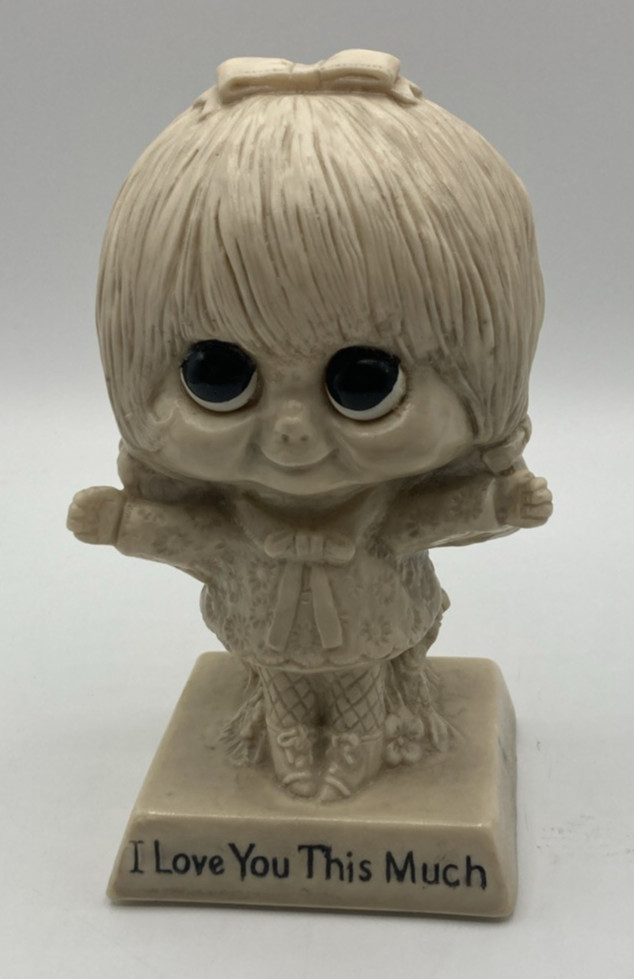 Vintage 1970 Russ Berrie Figurine 
