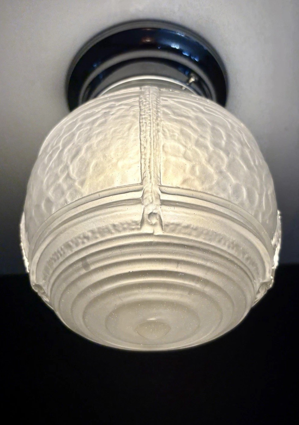 Vintage 1930’s-50’s Art Deco Geometric Ribbed Glass Light Fixture Chrome Base