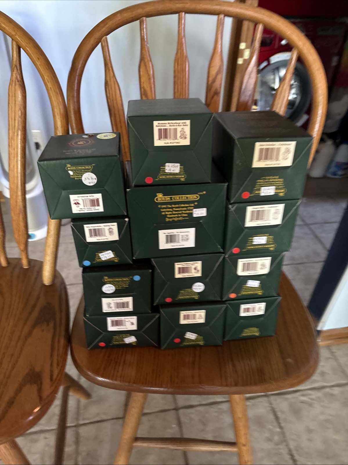 12 - boyds bears figurines All NIB Scholar Soft heart Bearsvelt Apples More