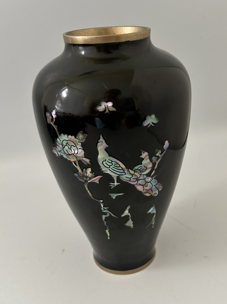 Vintage Black Enamel Brass Vase Peacock Bird Floral Mother of Pearl Inlay 7 in