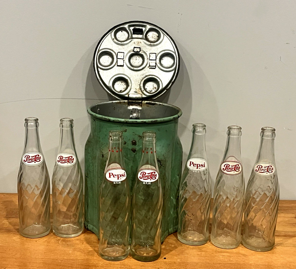 1930s POLAR PAK 7 BOTTLE ICE CHEST COOLER UNIVERSAL CONTAINER CO TOLEDO OH (EY