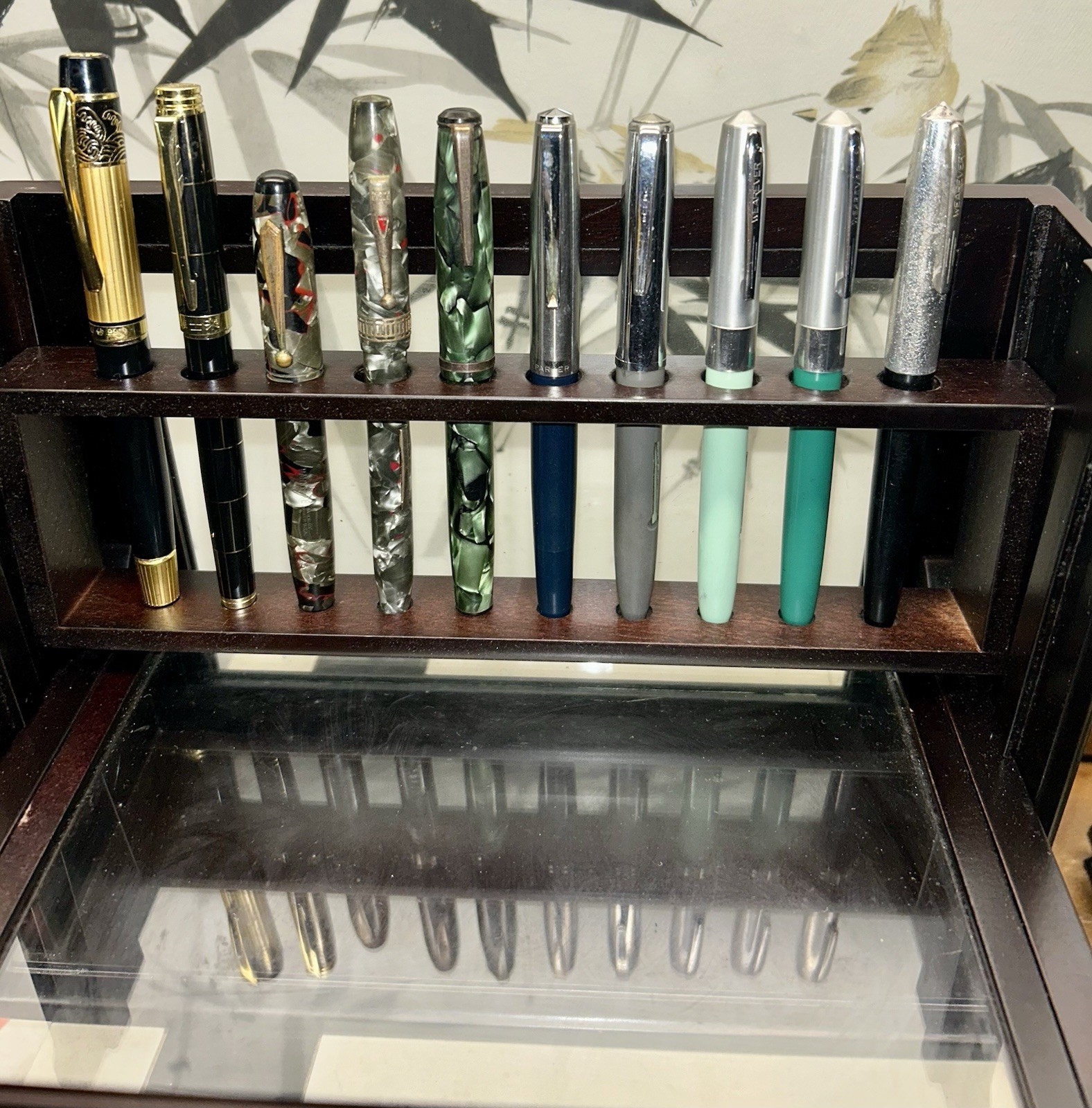 Estate Lot Of 10 Vintage Pens Glass Case Parker,Sheaffer,HERO,Wearever 14k, 14KP