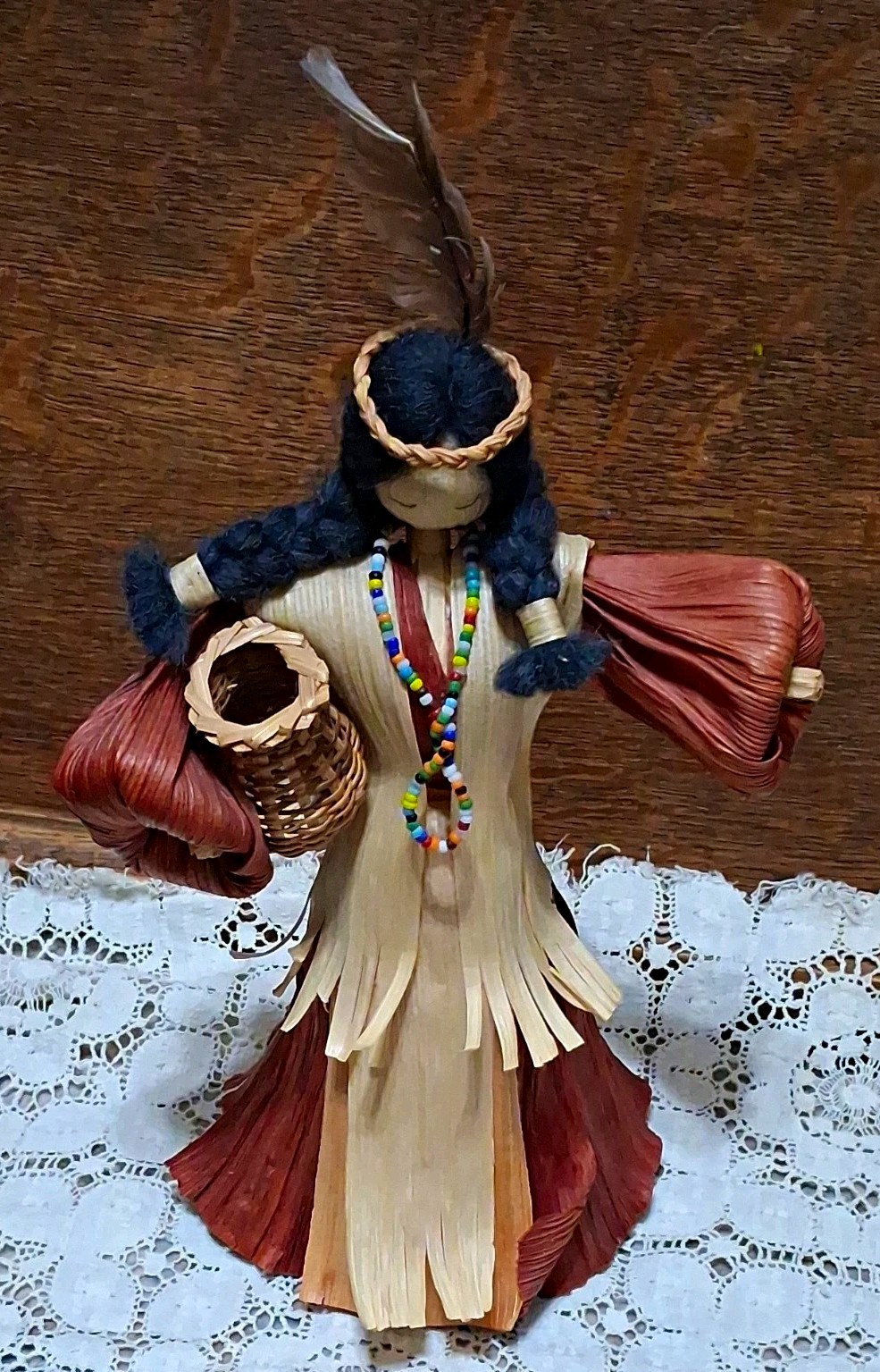 Helen Harmon hand-crafted corn husk figurine \ Helen Harmon hand-crafted corn husk figurine \