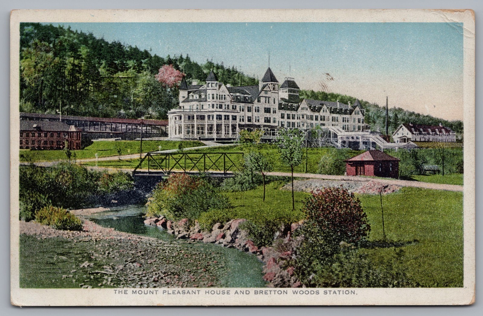 The Mount Pleasant House And Bretton Woods NH Station Postcard TS-233