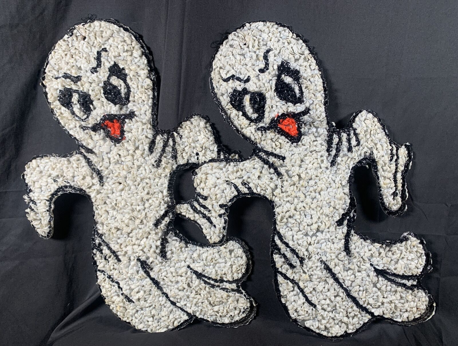 ✨Lot Of 2- Vintage Melted Plastic Popcorn Ghost Halloween Decor 19”H x 15”W✨