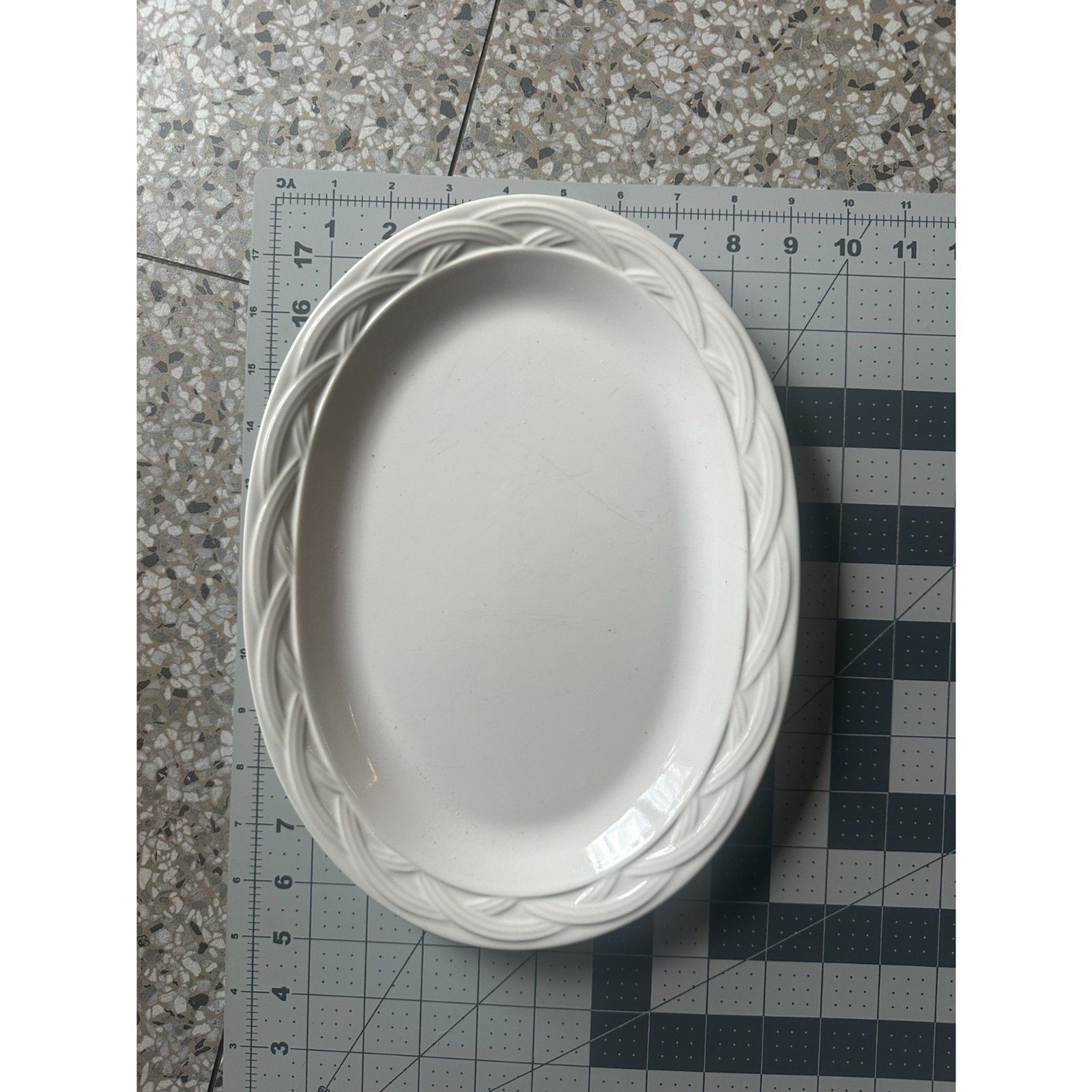 3 pc Pfaltzgraff Acadia platter & bowls White Woven Rim Stoneware 9-10