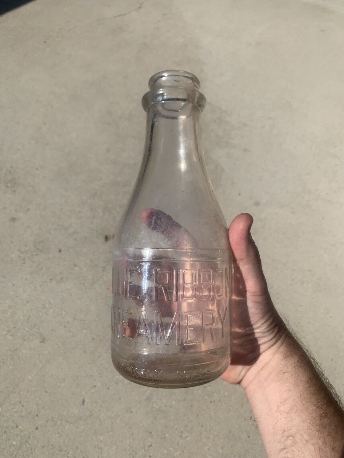 Vintage Jackson Mississippi Blue Ribbon Creamery Dairy Milk Glass Bottle Quart