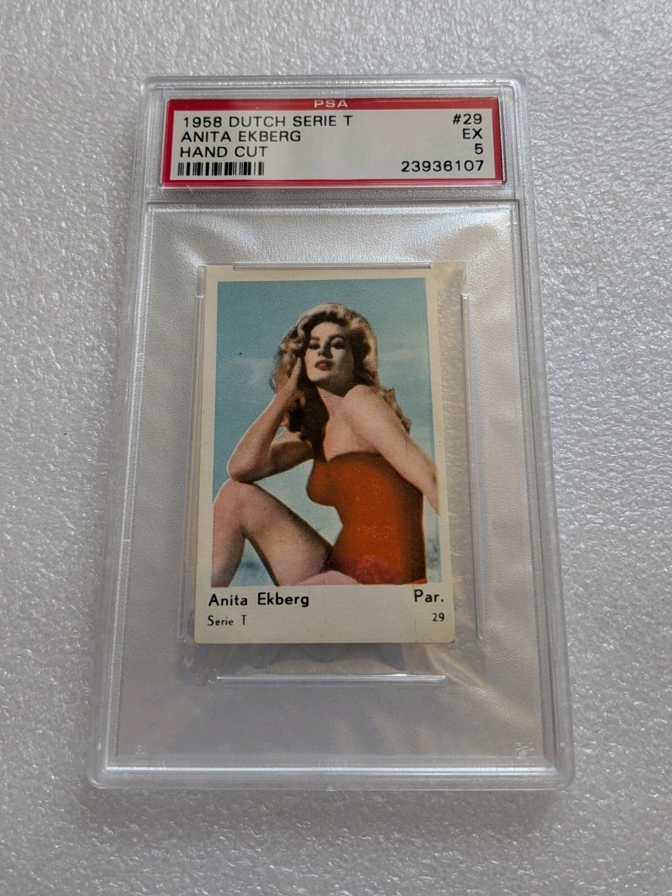 1958 Dutch Serie T Anita Ekberg Hand Cut #29 PSA 5 EX