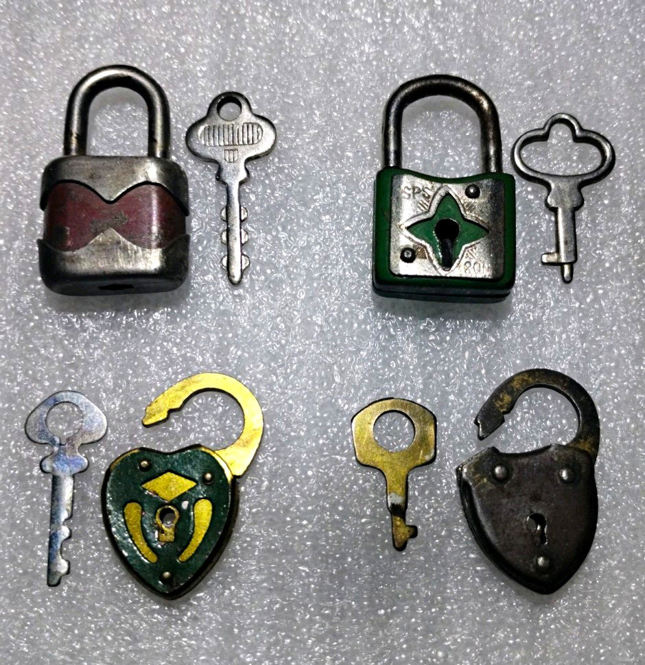 4ct Lot Of Vintage Diary Padlocks w/Keys 3-USA Made & 1-West Germany Made
