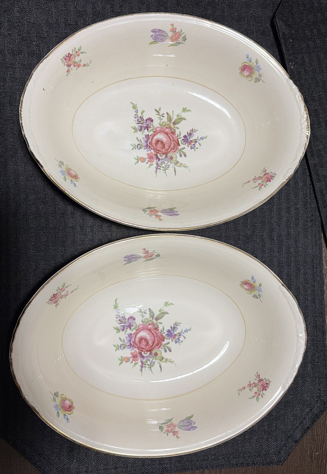 Pair of  Vintage Homer Laughlin oblong 9\