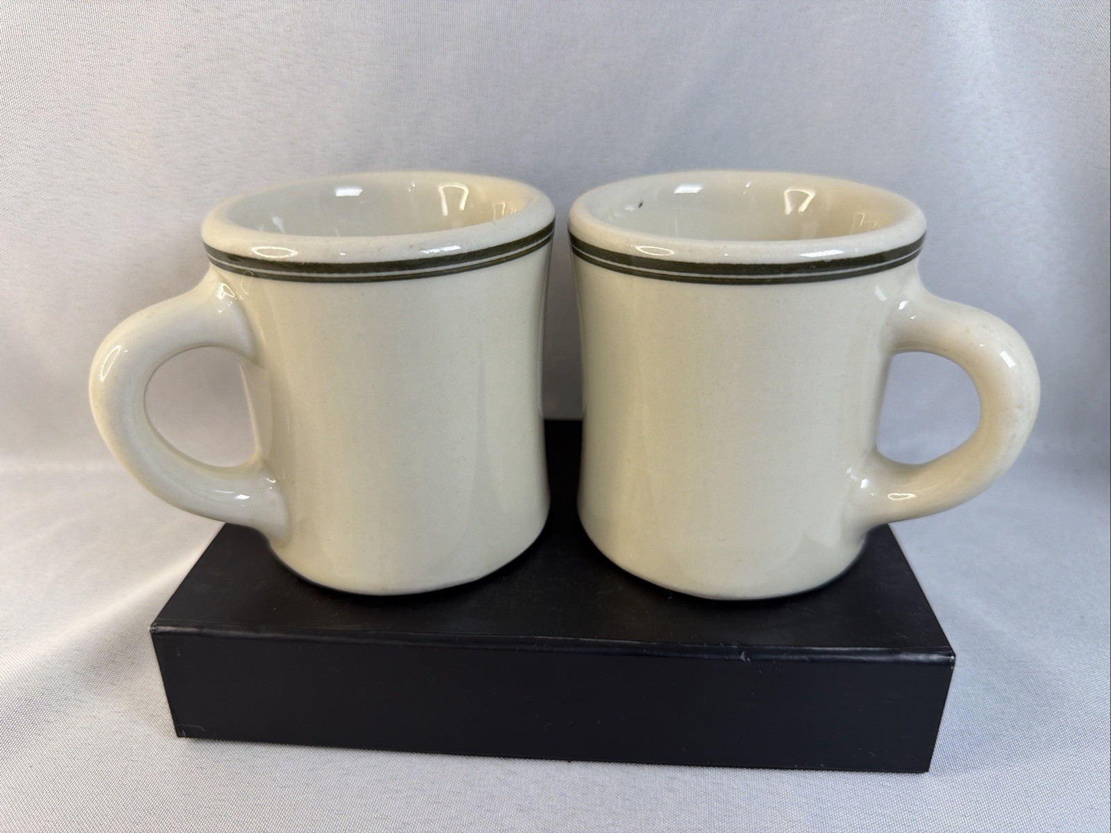 2 Rare Vtg Coffee Mug Victor Insulator Co Material Made Diner Ware Heavy Duty 2 Rare Vtg Coffee Mug Victor Insulator Co Material Made Diner Ware Heavy Duty