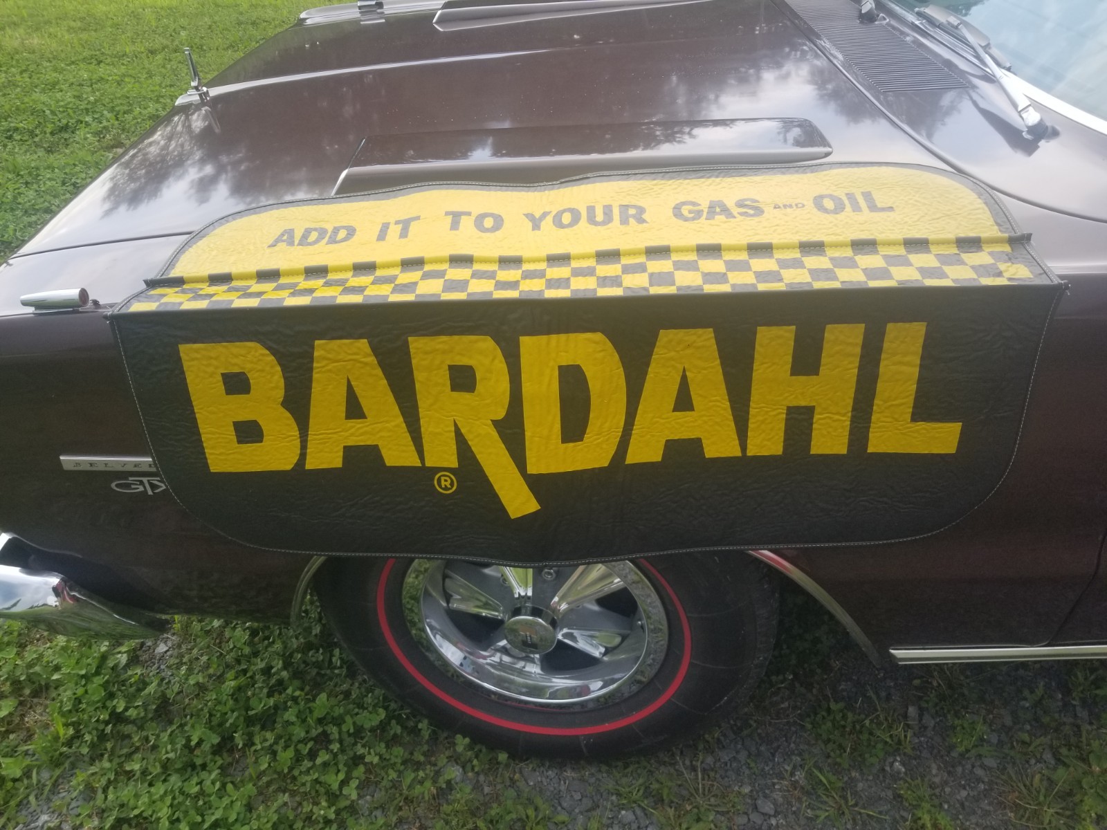 bardahl oil Car Fender Mat NOS Vintage
