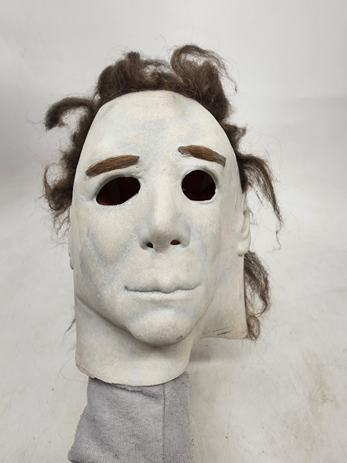 Michael Myers Halloween Mask 1978 Falcon International Compass Replica