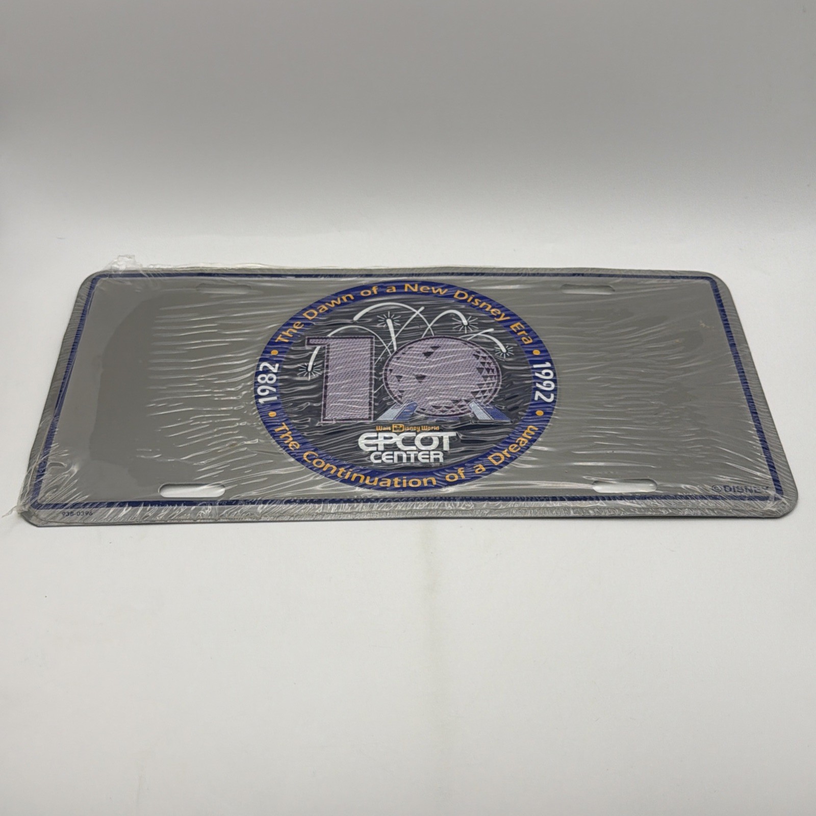 Disney 1992 Dawn New Era Continuation Dream EPCOT 10 Year License Plate Sealed