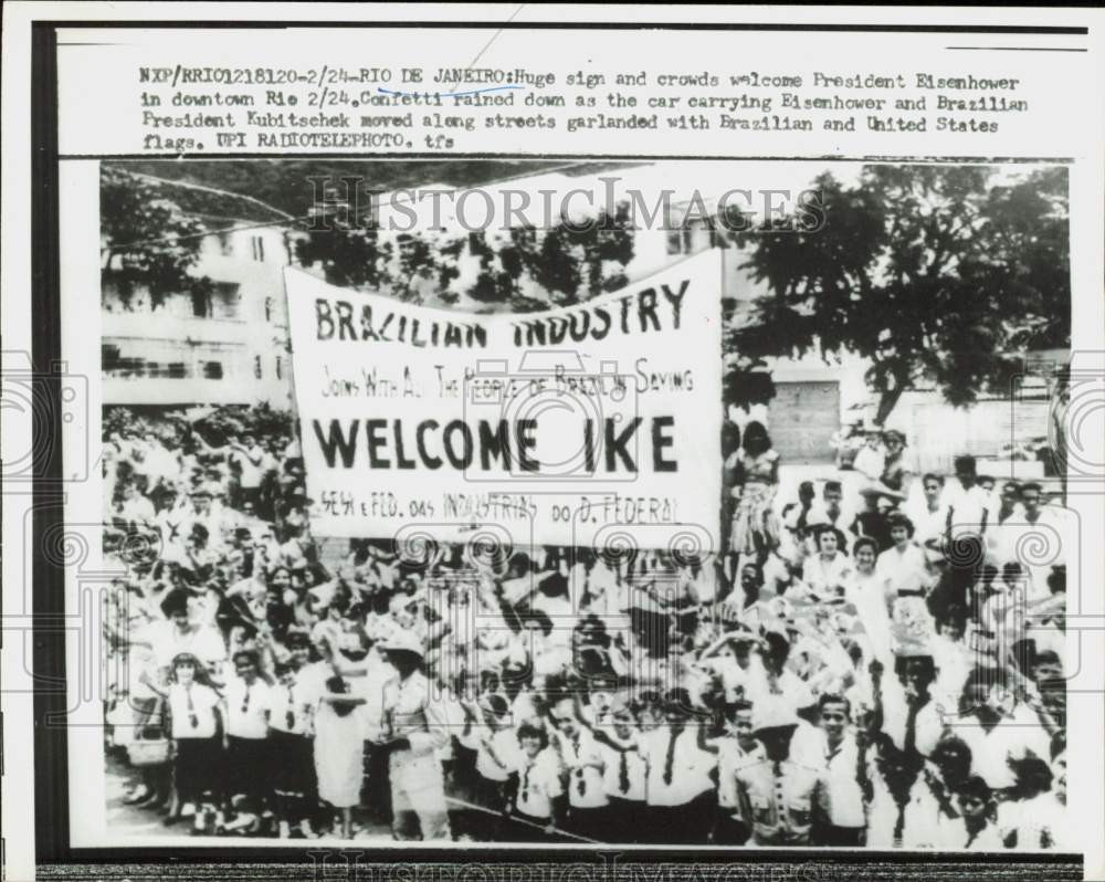 1960 Press Photo Giant Sign Welcoming President Eisenhower in Rio De Janeiro
