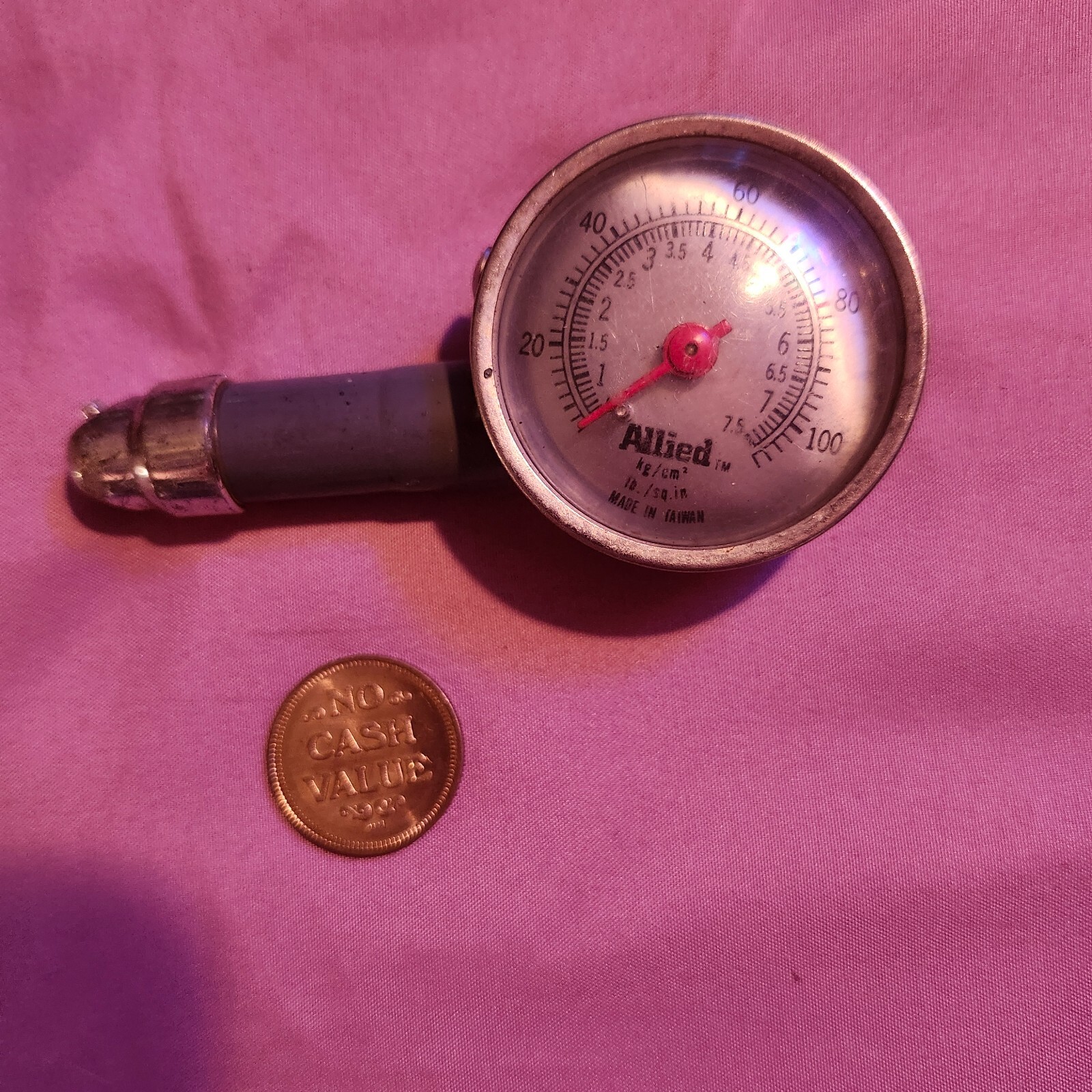 Vintage Allied Tire Pressure Gauge Metal Pocket Tool Made in Taiwan Mechanics