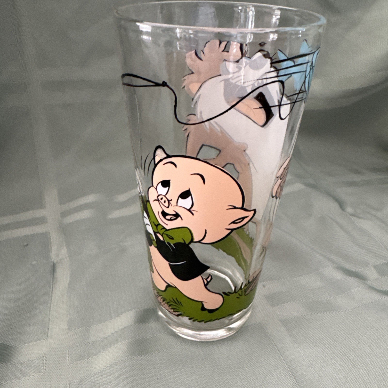 Vintage 1976 Pepsi Looney Tunes Warner Bros Glass- Taz Tasmanian Devil Porky Pig Vintage 1976 Pepsi Looney Tunes Warner Bros Glass- Taz Tasmanian Devil Porky Pig