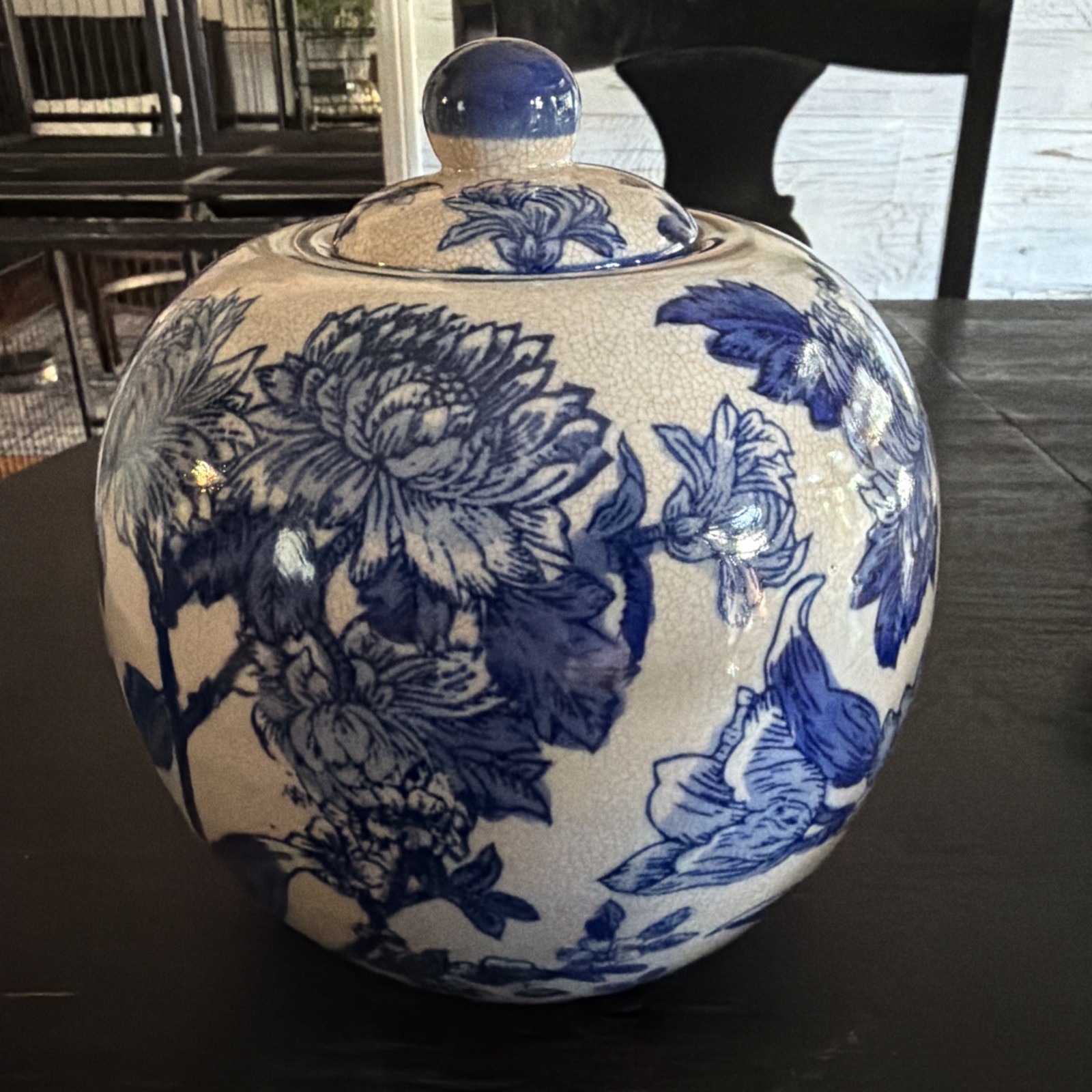Vintage Blue White Porcelain Ginger Jar w Lid Floral Chinoiserie 8.5\ Vintage Blue White Porcelain Ginger Jar w Lid Floral Chinoiserie 8.5\