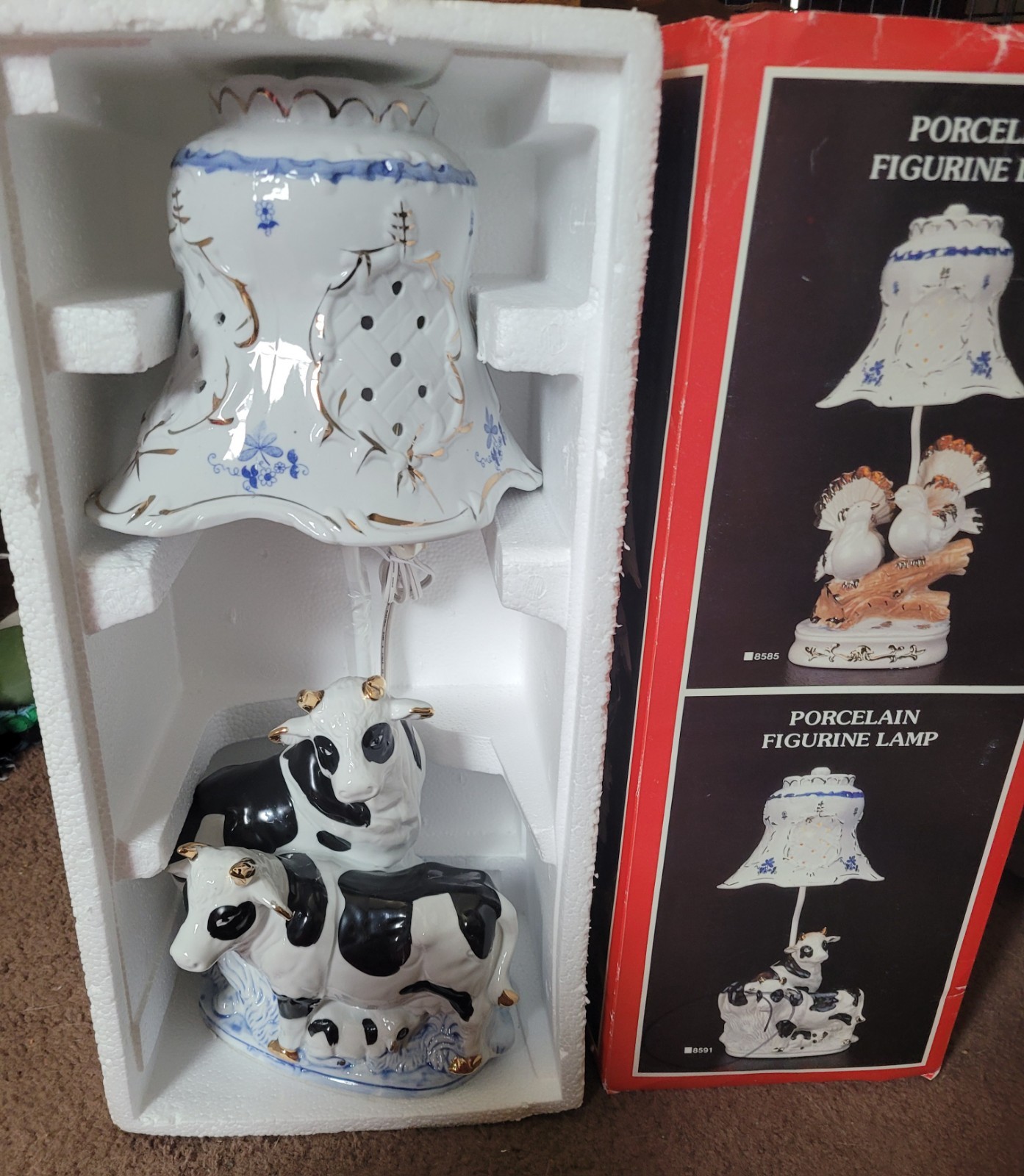 Vintage Porcelain Black & White Cow Motif Figurine Table Lamp...Very Rare...new