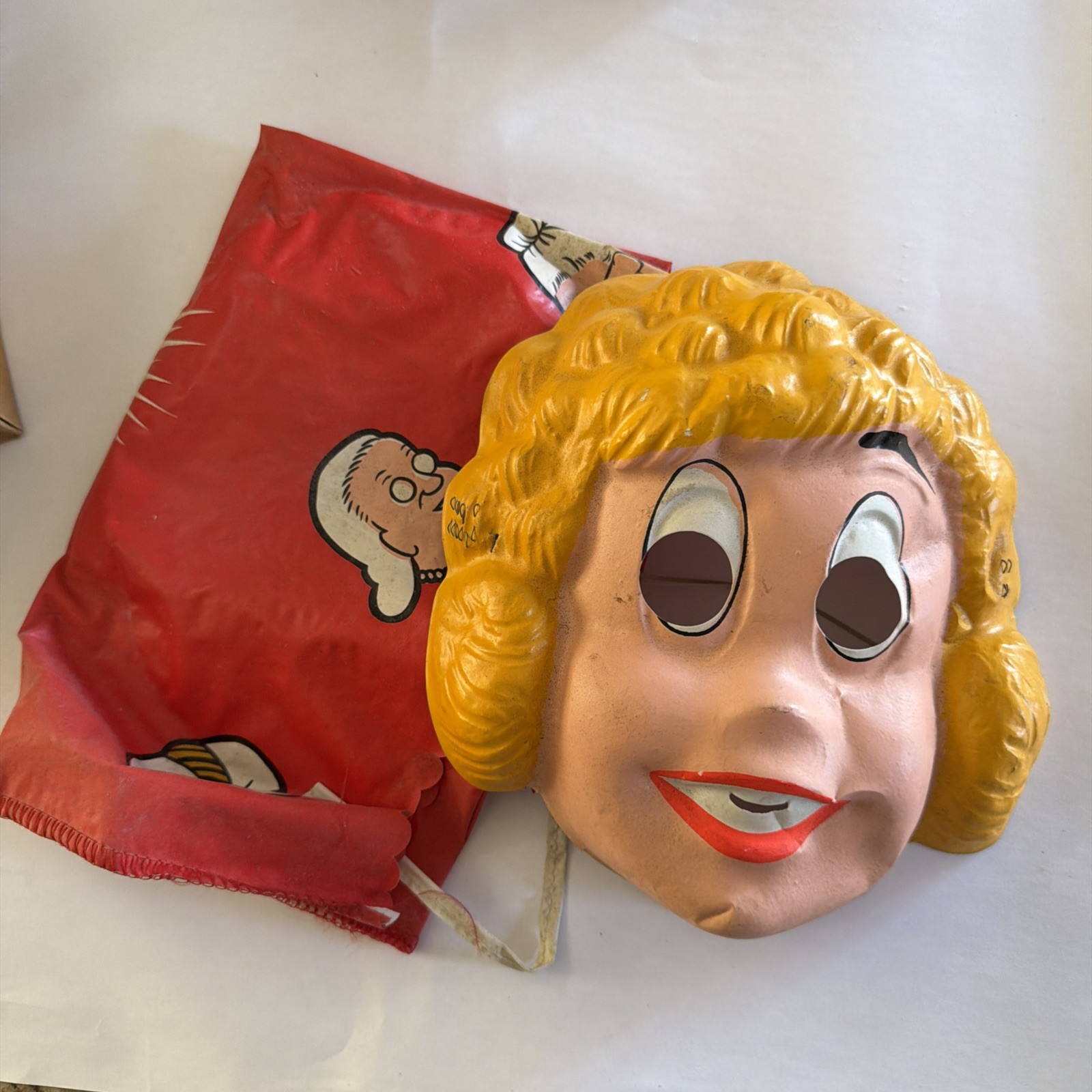 Vintage Ben Cooper, Annie Mask and Costume In Box 1982 medium box 