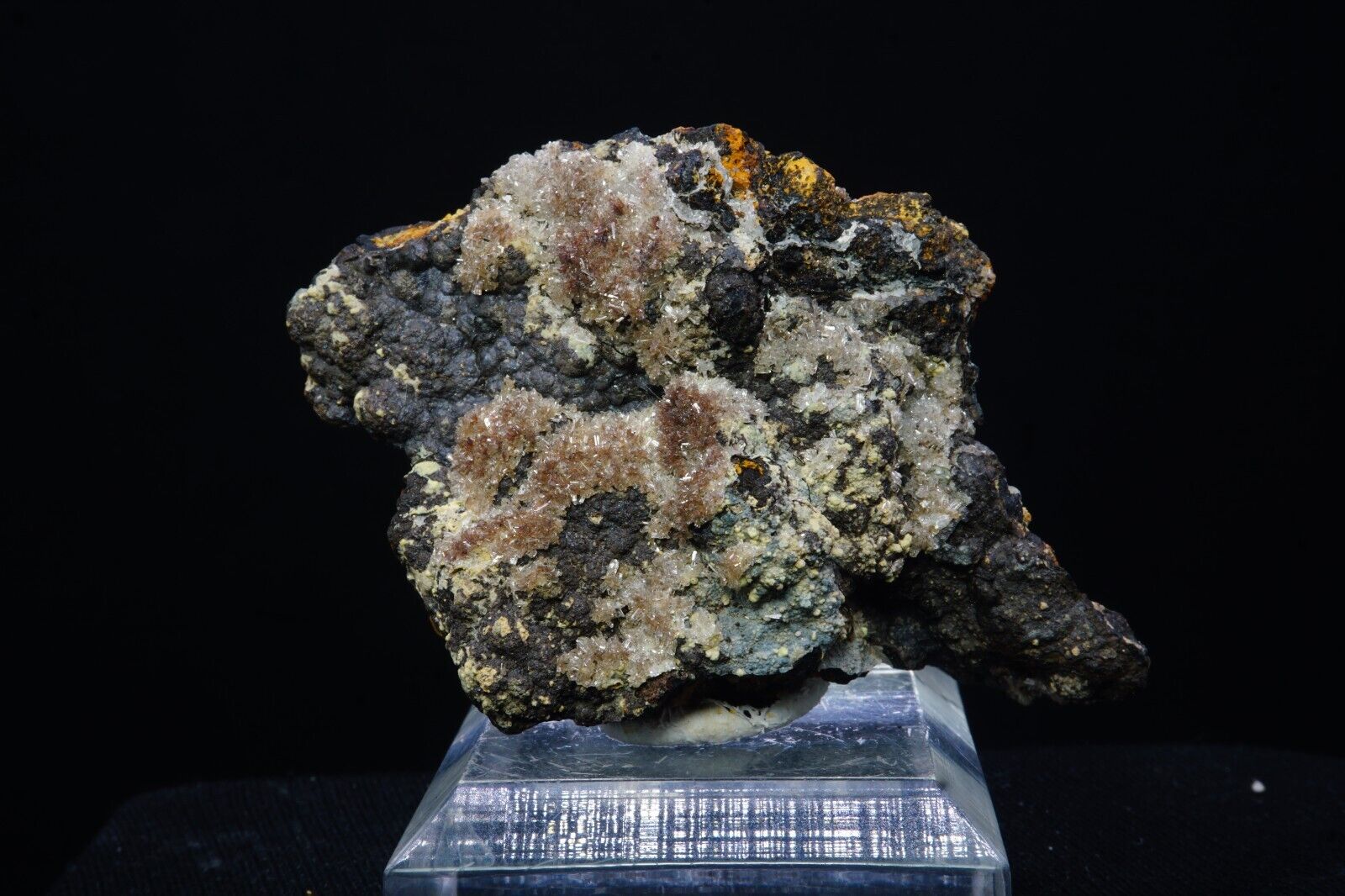 Hemimorphite & Smithsonite / Mineral Specimen / Hidden Treasure Mine, Utah