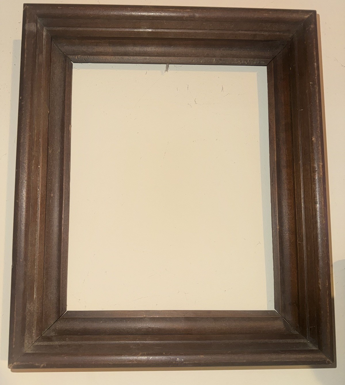 Atq Victorian Deep Well Picture Frame Solid Walnut Pic Sz 9” X 11” Painting Atq Victorian Deep Well Picture Frame Solid Walnut Pic Sz 9” X 11” Painting