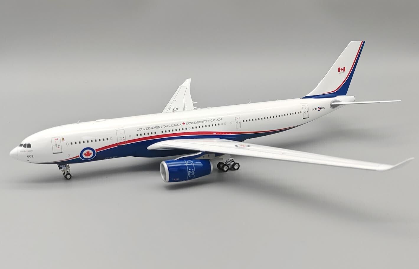 Pre-Order:InFlight200 Airbus A330-200 Royal Canadian Air Force 33002 IF332RCAF01