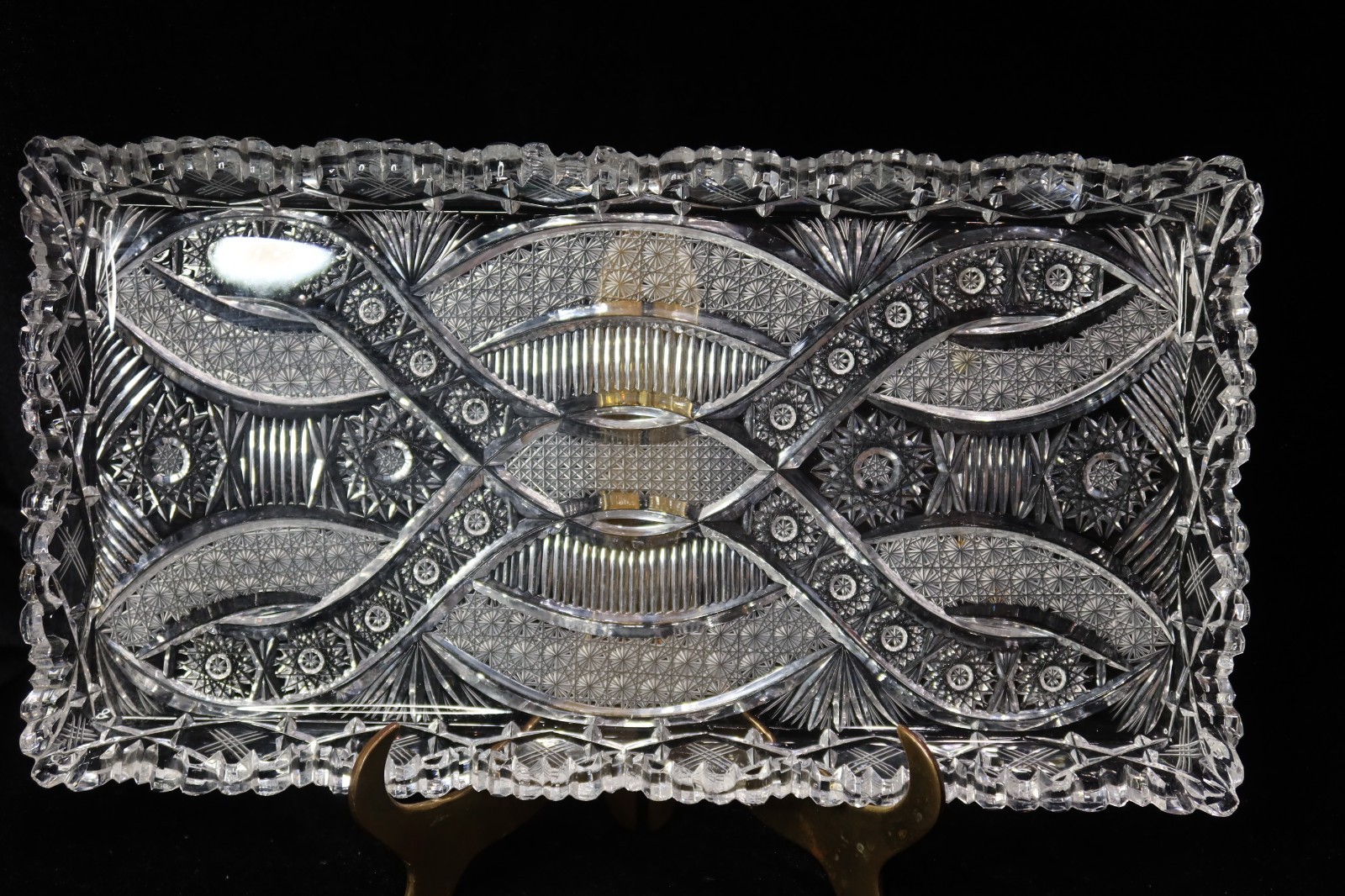 STUNNING AMERICAN BRILLIANT STYLE SANDWICH/VANITY TRAY RECTANGULAR SHAPE 13 1/2\
