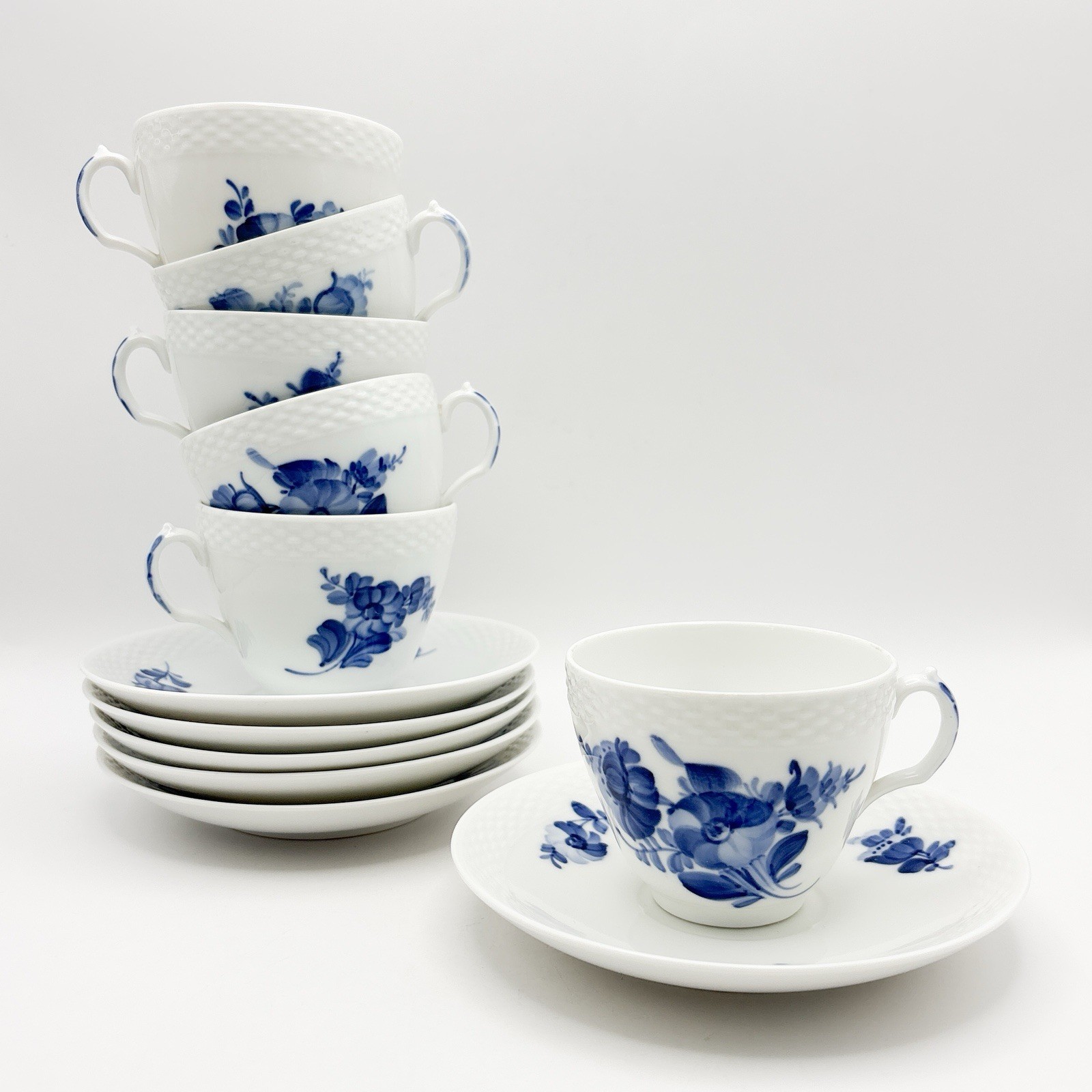 Royal Copenhagen Blue Flower Braided Porcelain Flat Cups + Saucers x 6 | 8261 Royal Copenhagen Blue Flower Braided Porcelain Flat Cups + Saucers x 6 | 8261