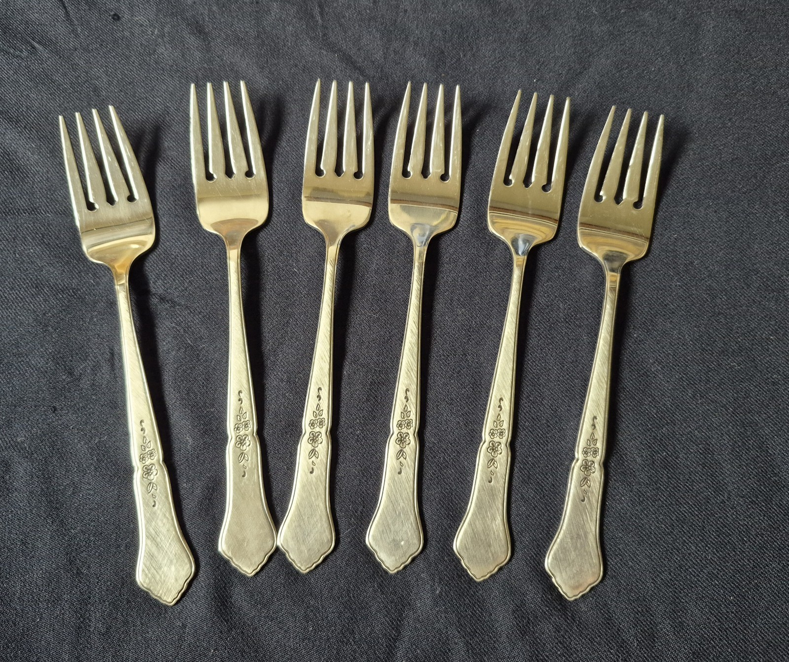6 Oneida Stainless Flatware Morning Blossom Pattern Salad Forks Burnished 