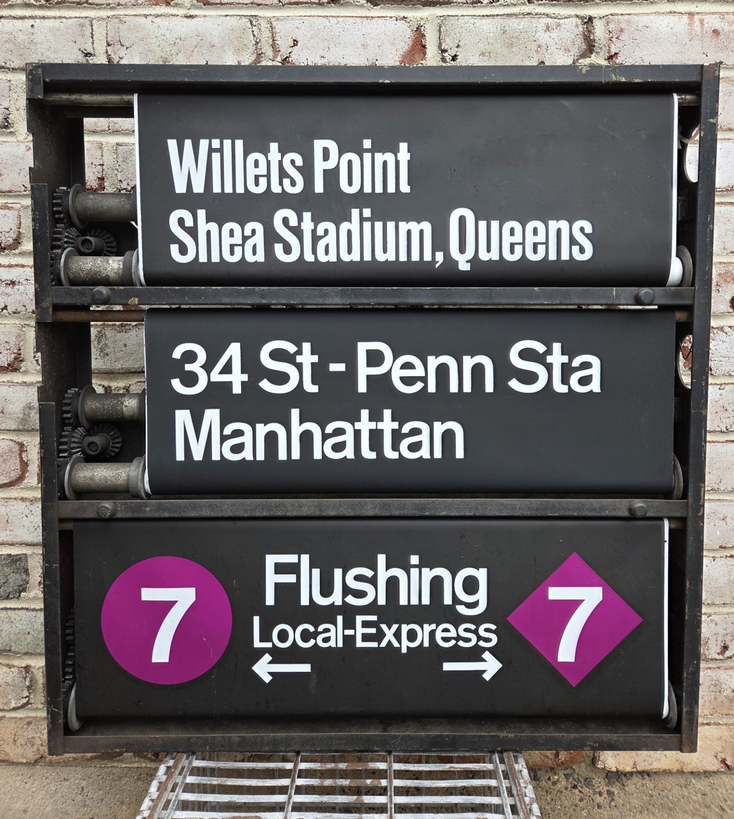 VINTAGE IRT REDBIRD NYC SUBWAY ROLL SIGN BOX R33 R36 SHEA STADIUM METS QUEENS NY