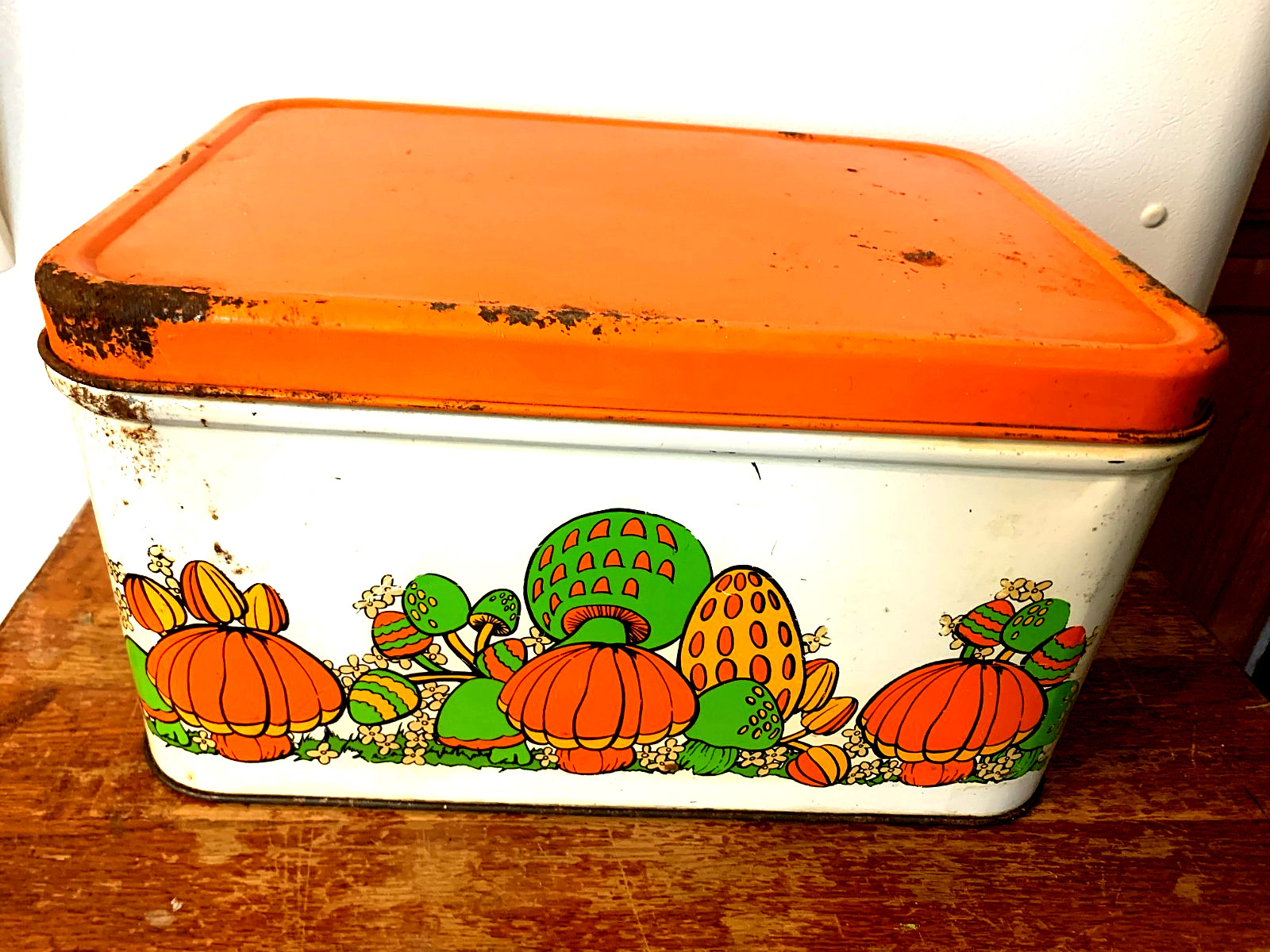 Vintage MCM Mushroom METAL BREAD BOX White Orange Lid Kitchen Storage RUSTIC