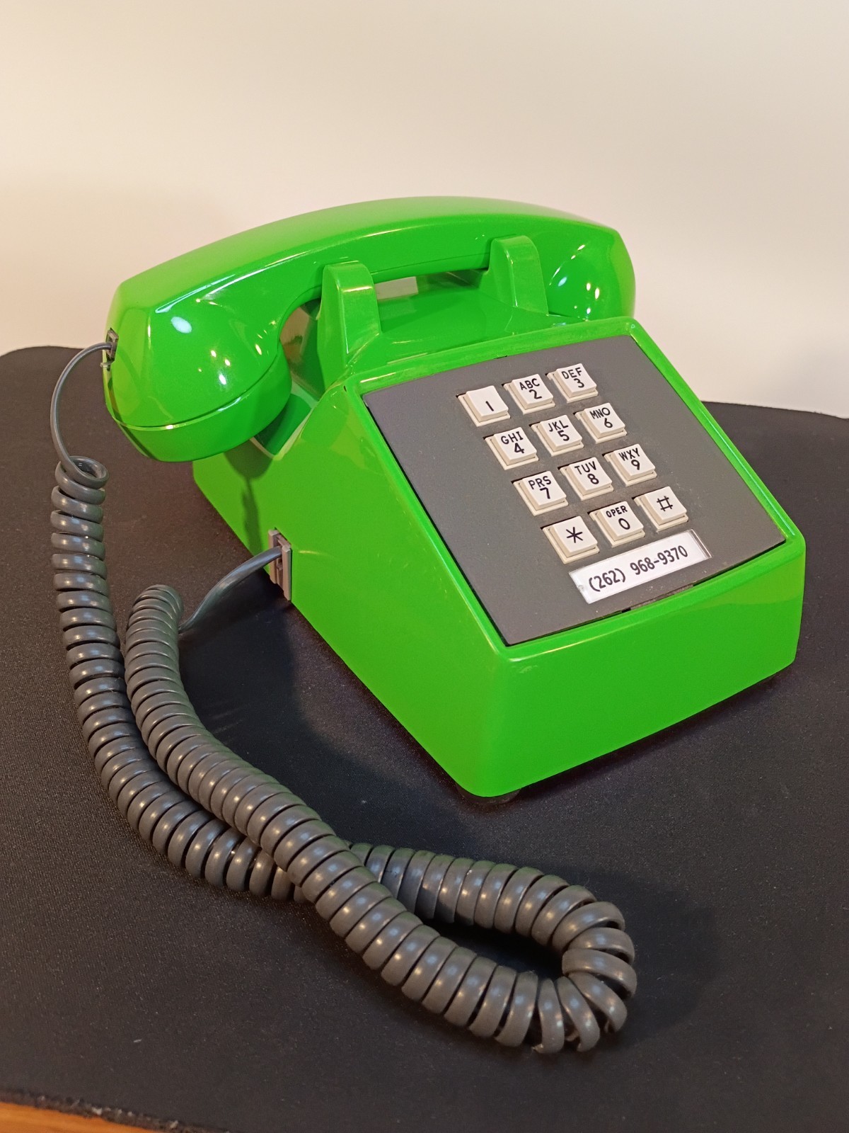 🔥Vintage Comdial touch tone desk telephone Lime Green CLEAN WORKS