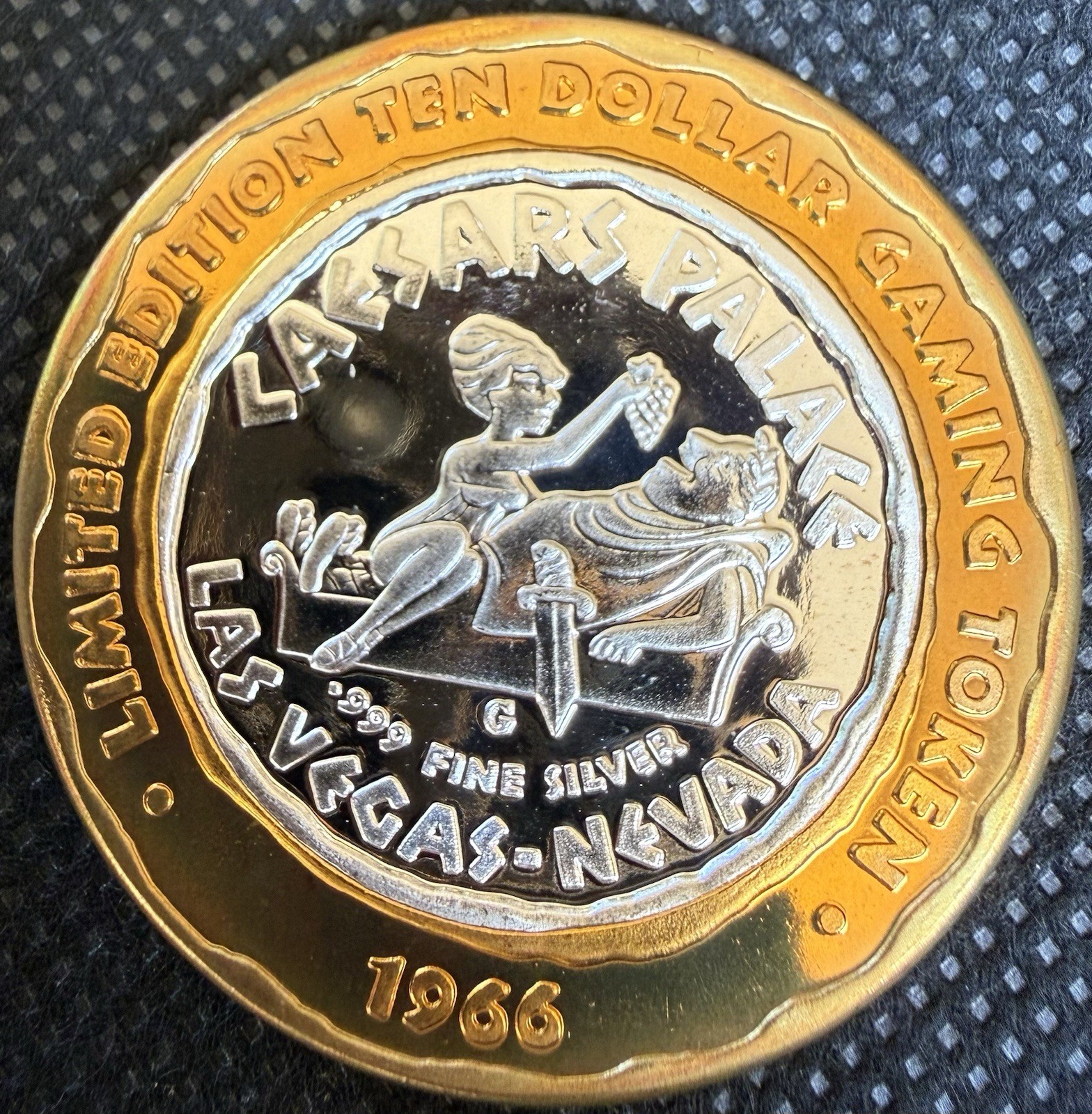 CAESARS PALACE HOTEL & CASINO RARE Limited Edition 999% .6 Oz Pure Silver Strke