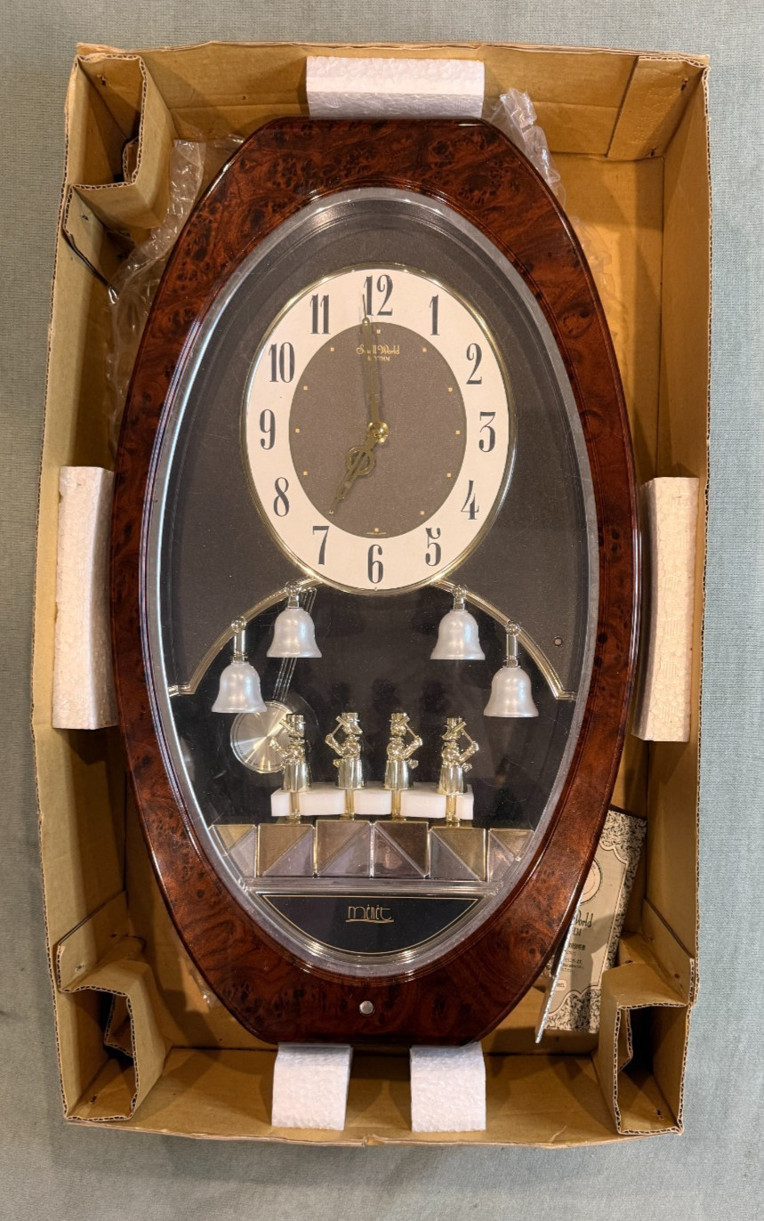 Vintage Rhythm Small World Rising Ringers Musical Clock 4MH687 Menet Japan Box