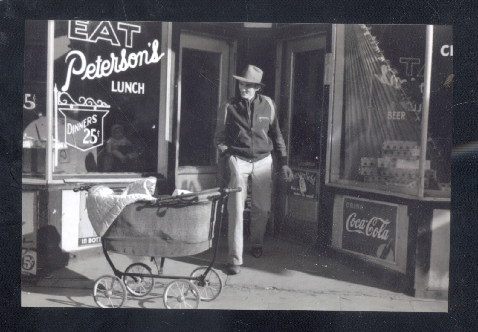 REAL PHOTO ABERDEEN SOUTH DAKOTA SD PETERSON'S RESTAURANT LUNCH POSTCARD COPY REAL PHOTO ABERDEEN SOUTH DAKOTA SD PETERSON'S RESTAURANT LUNCH POSTCARD COPY