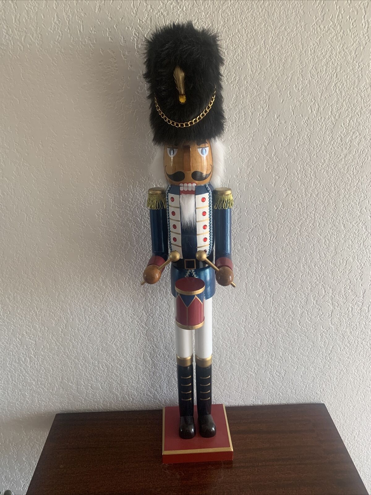 2 Giant Royal Nutcrackers 3ft Tall Bran New And Works Great