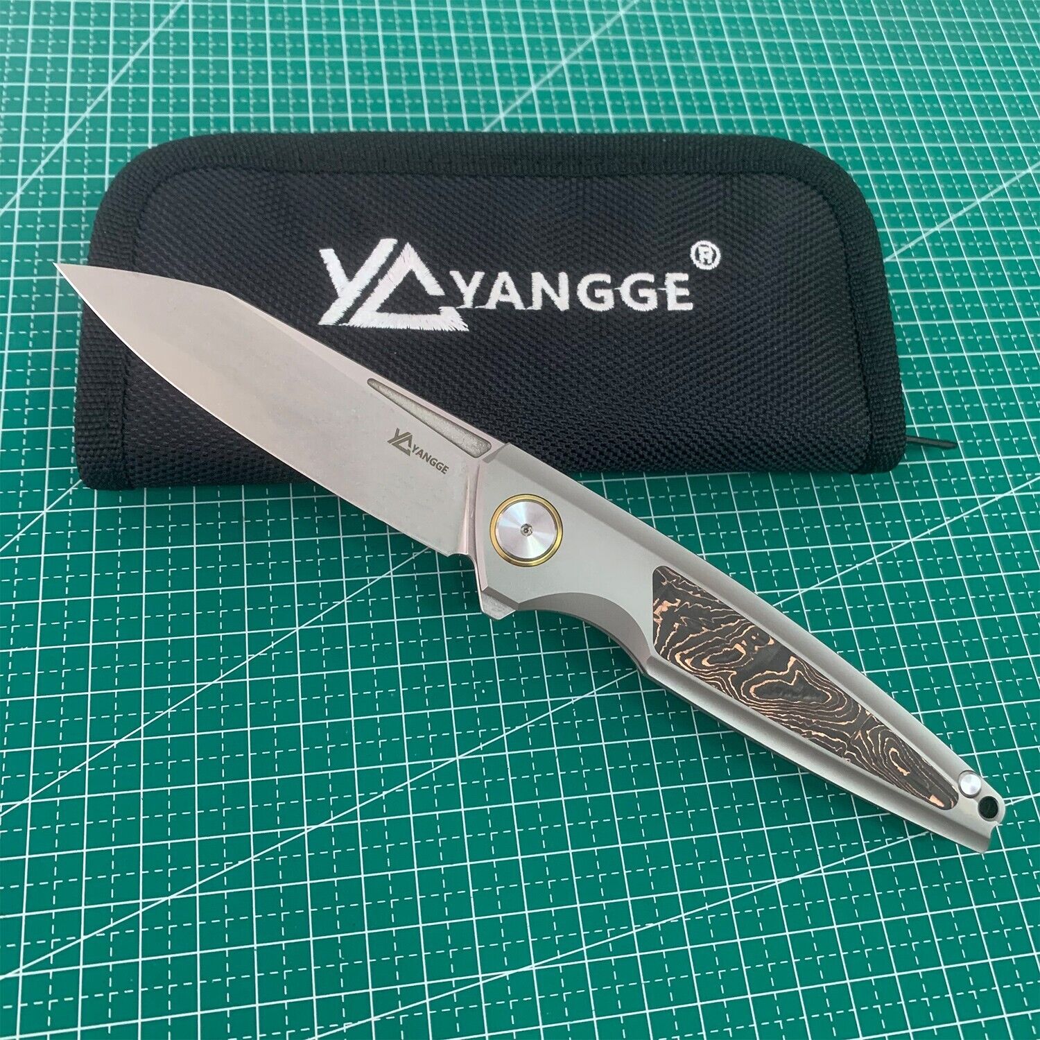 Rihe Design YangGe M390 Blade TC4 Titanium Inlay  carbon fib  Pocket Knife YG001