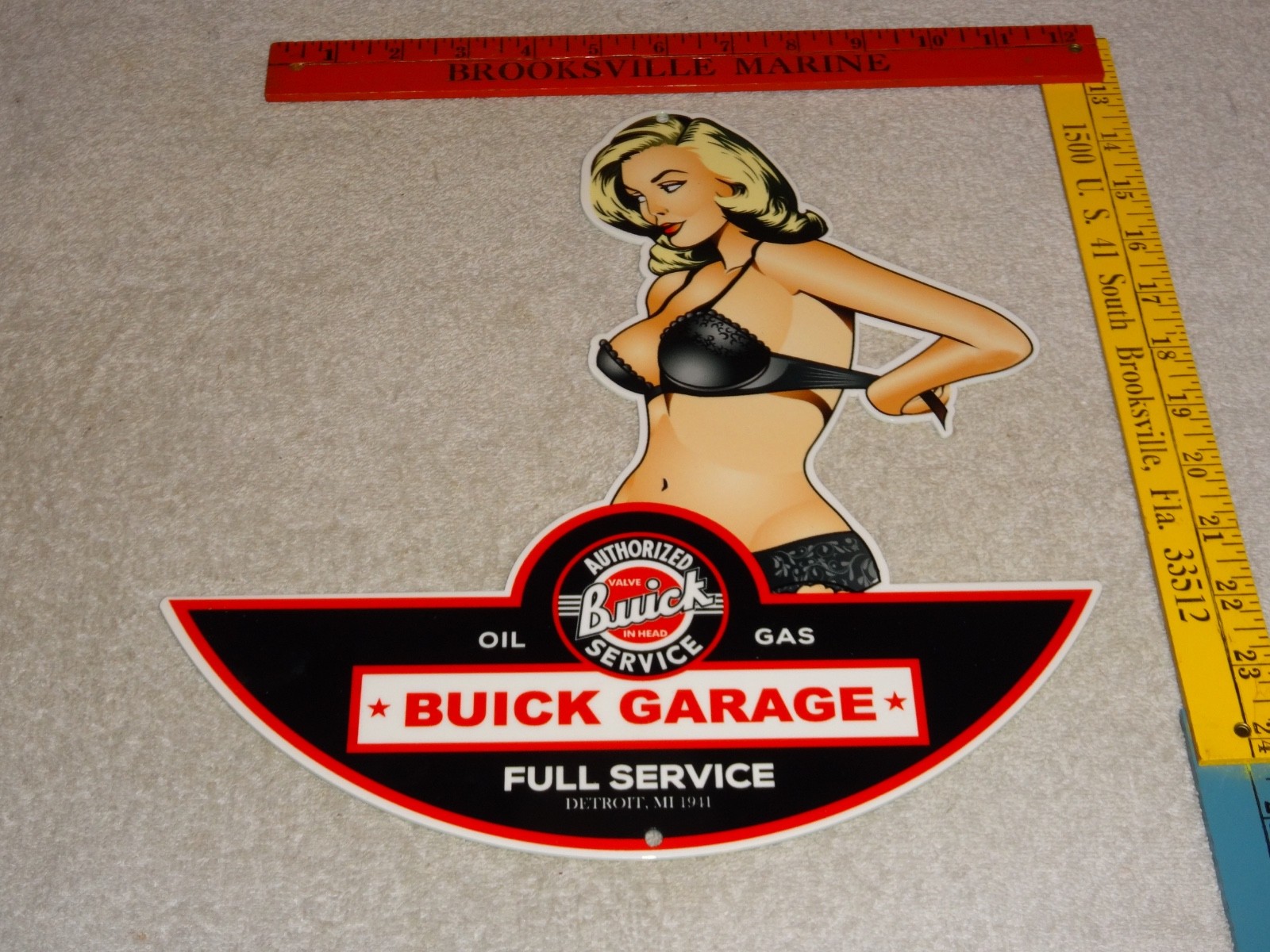 VINTAGE BUICK FULL AUTHORIZED SERVICE GARAGE WOMAN👩 METAL CAR GASOLINE OIL SIGN