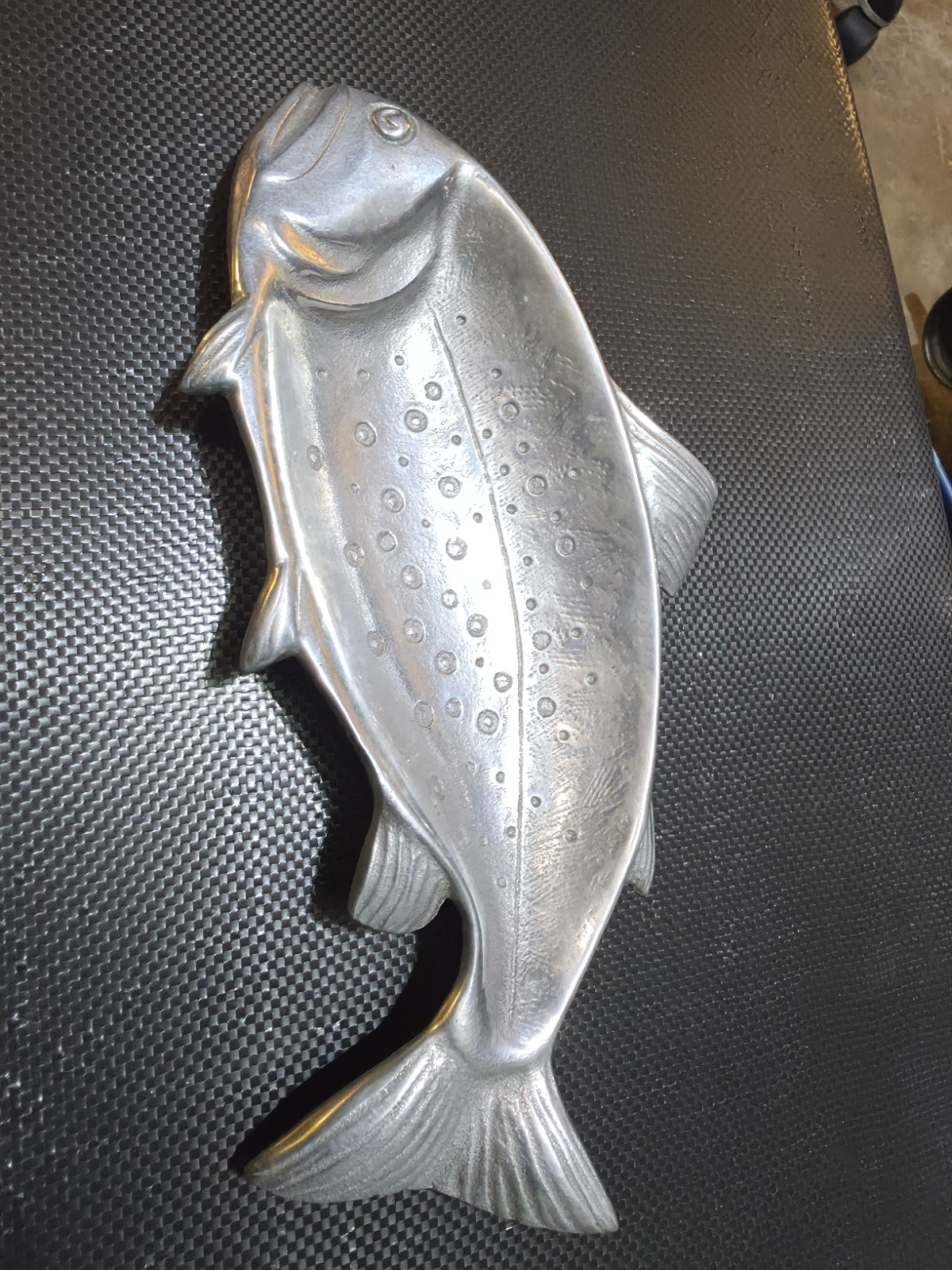 Vintage 1976 WILTON Fish Platter, Wall Hanging Silver Aluminum Signed Bruce Cox 