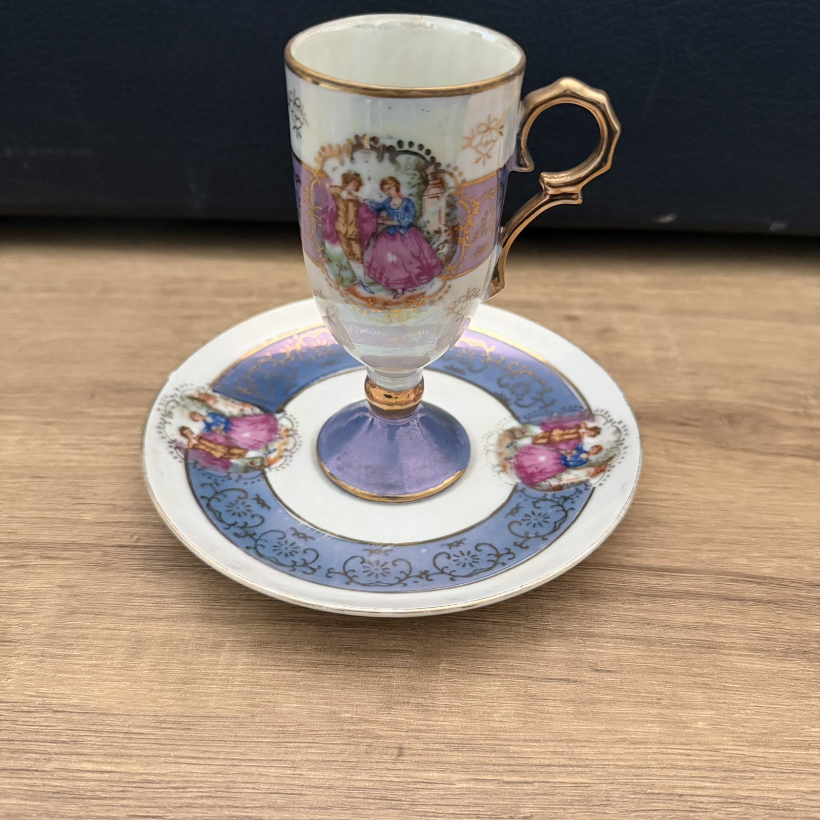 Vintage Royal Vienna Style Footed Cup Saucer 55/1108 Courting Couple Gold