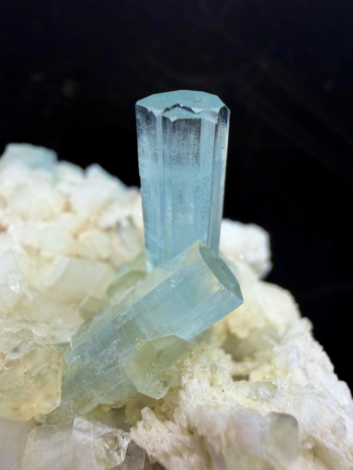 Natural Sky Blue Aquamarine Crystal Cluster / Fluorite On Matrix / 662 Carats