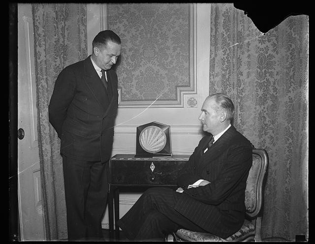 Photo:1931 1932 Men in Suit Radio Set Interior Portrait