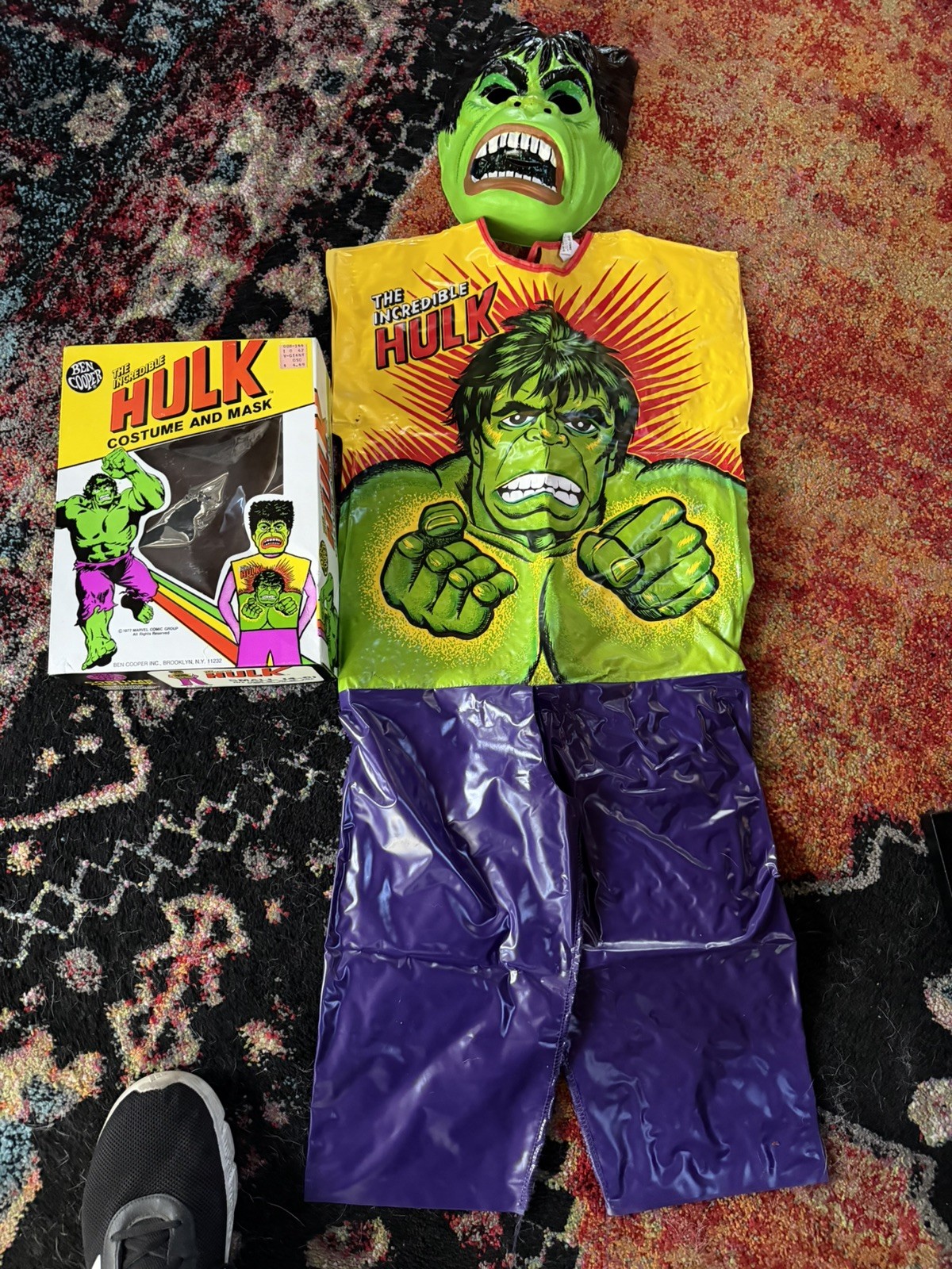 Vintage 1977 MARVEL INCREDIBLE HULK Halloween Costume by BEN COOPER 1970s