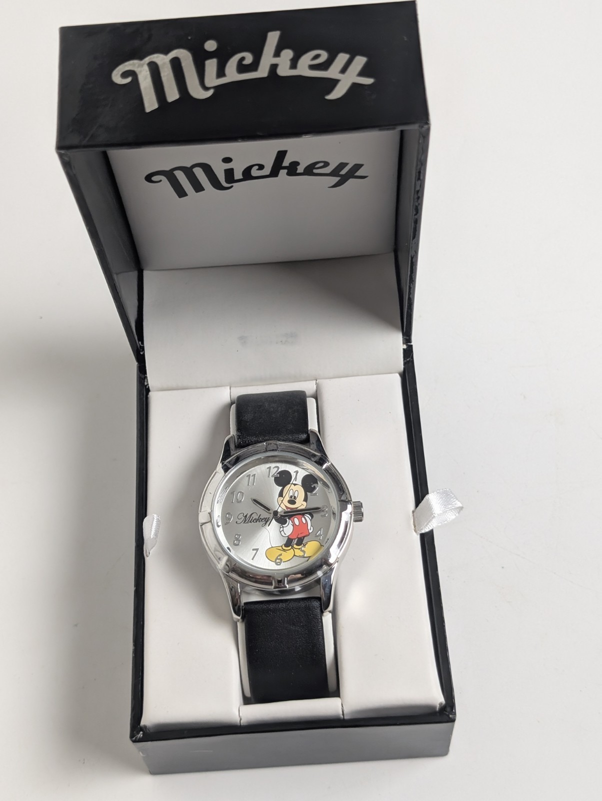 Disney Mickey Mouse Men\'s Quartz Watch NOS Black Strap Original Box MZ Berger