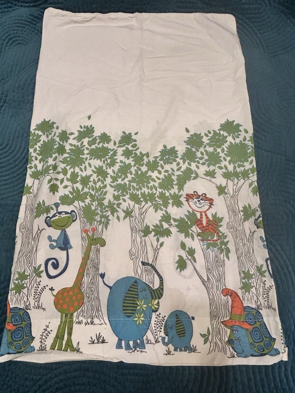 Vintage Fieldcrest Safari Zoo Animals Standard Pillow Case - Percale -CUTE